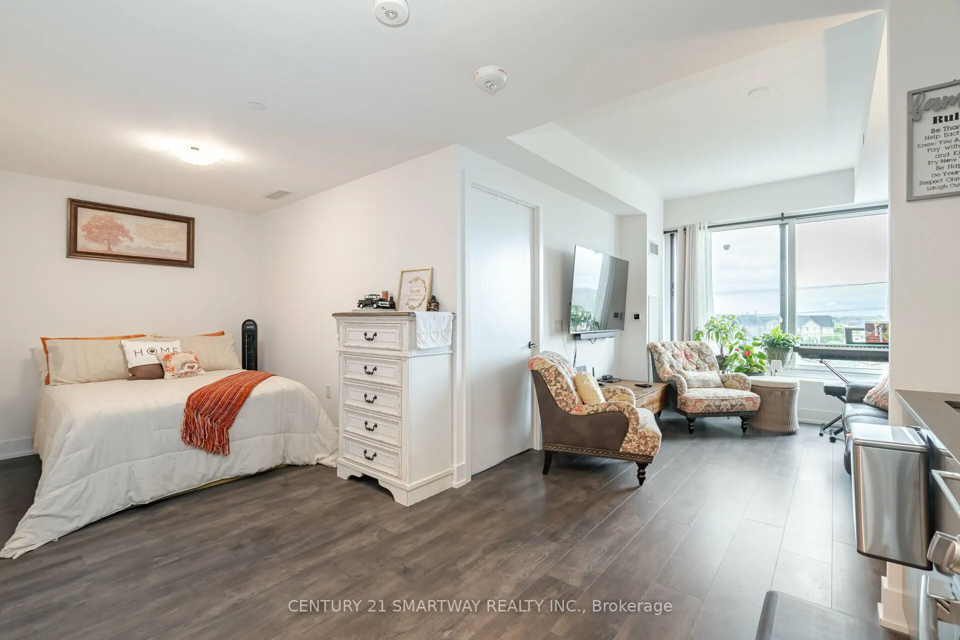 2450 Old Bronte Road, #411