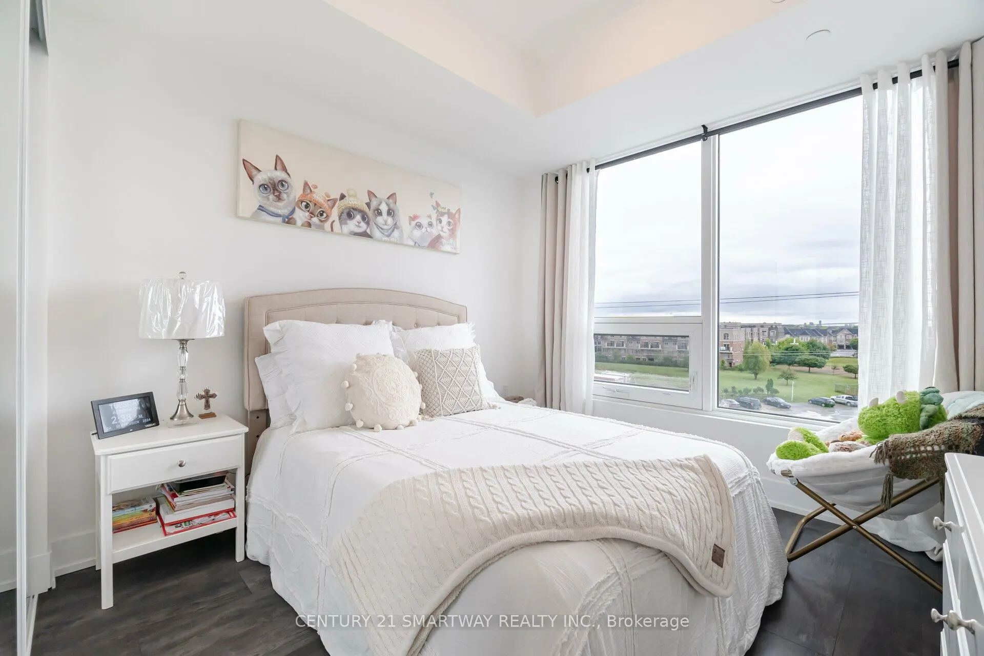 2450 Old Bronte Road, #411