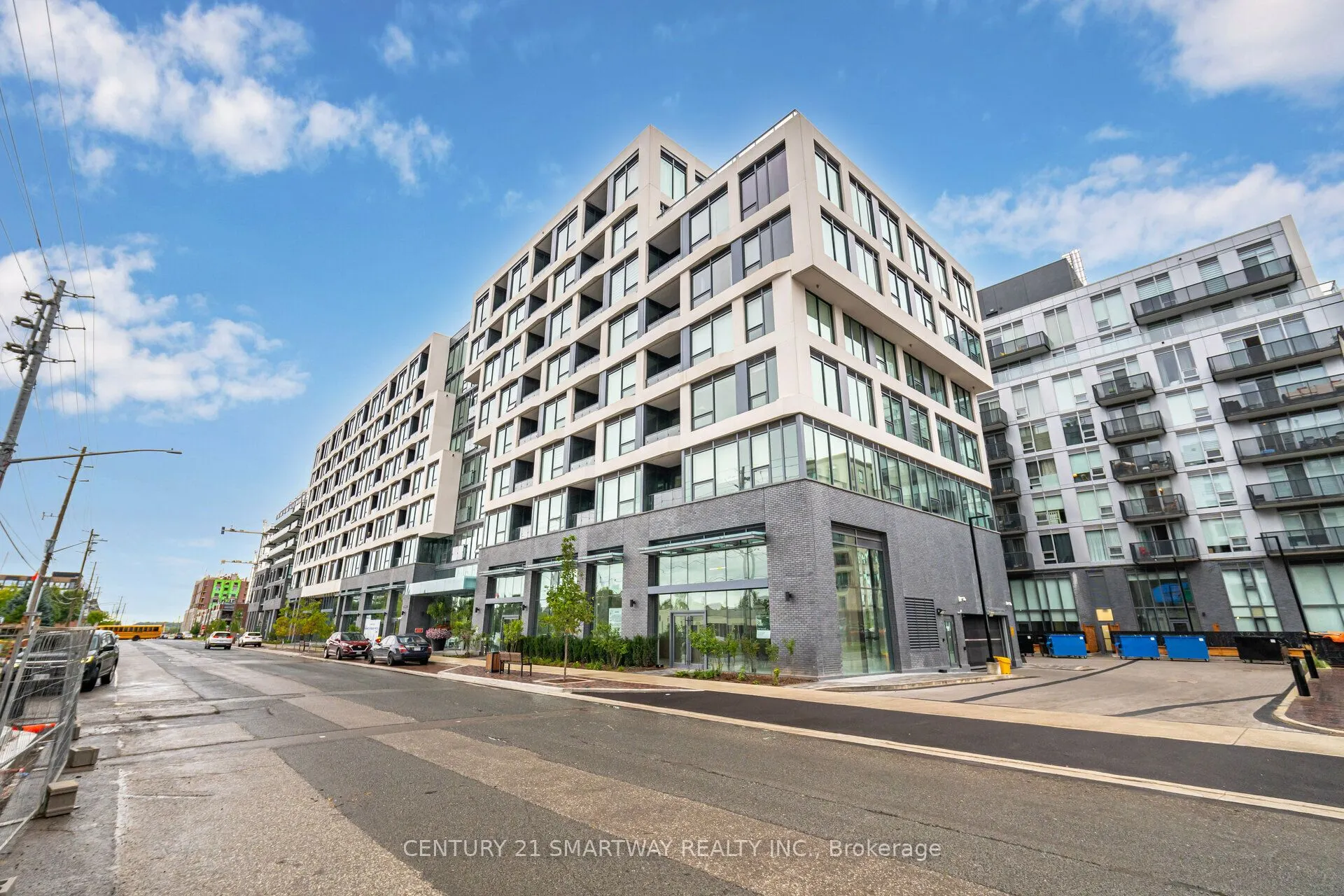 2450 Old Bronte Road, #411