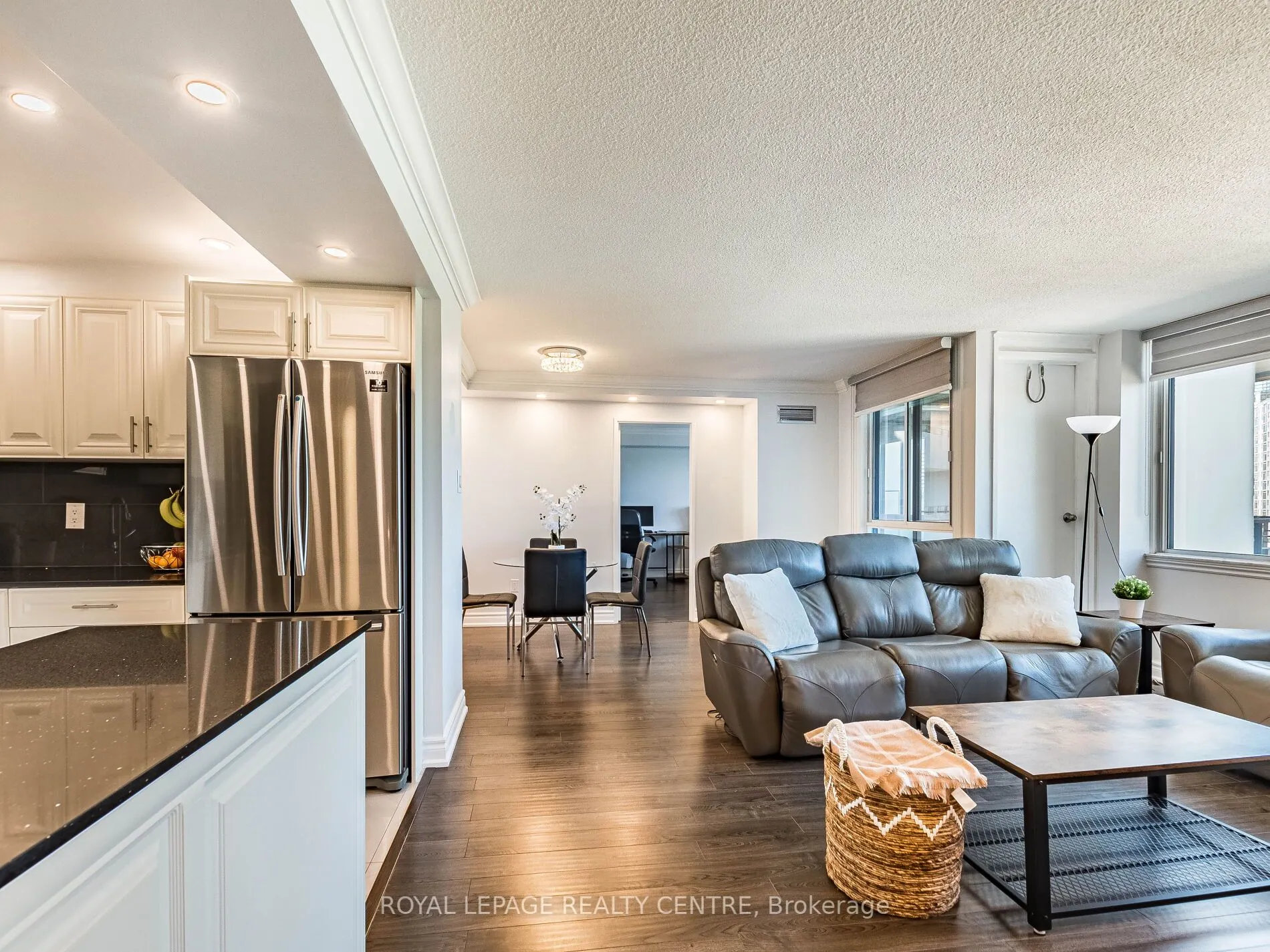 1320 Mississauga Valley Boulevard, #709