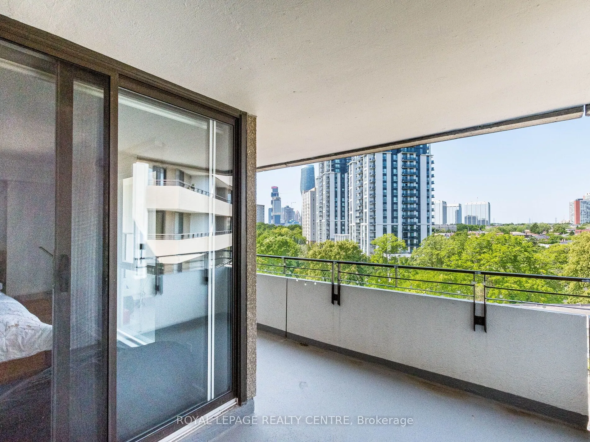 1320 Mississauga Valley Boulevard, #709