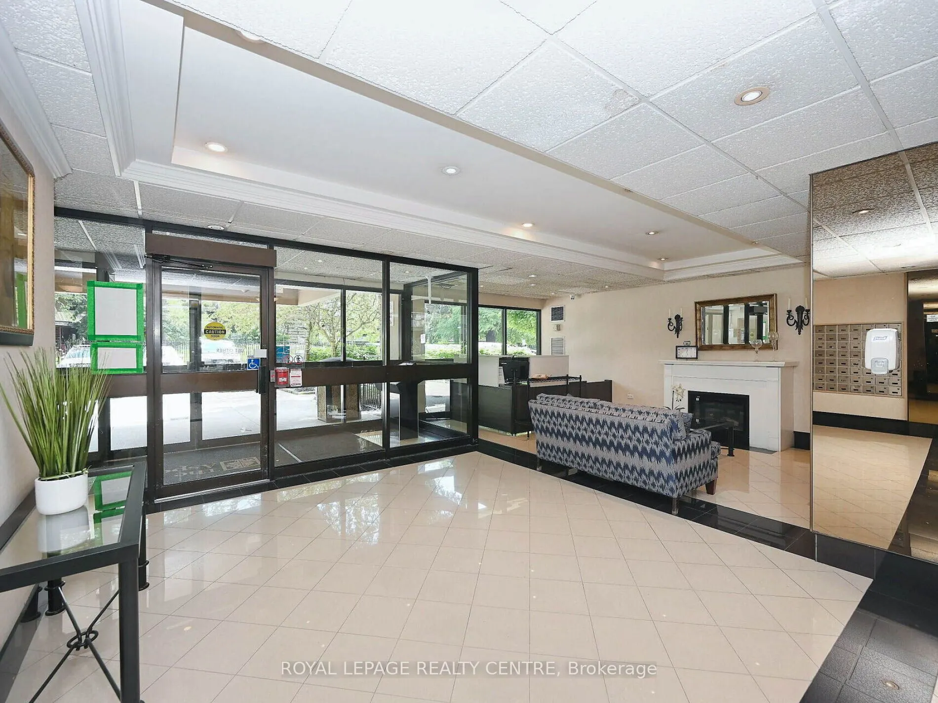 1320 Mississauga Valley Boulevard, #709