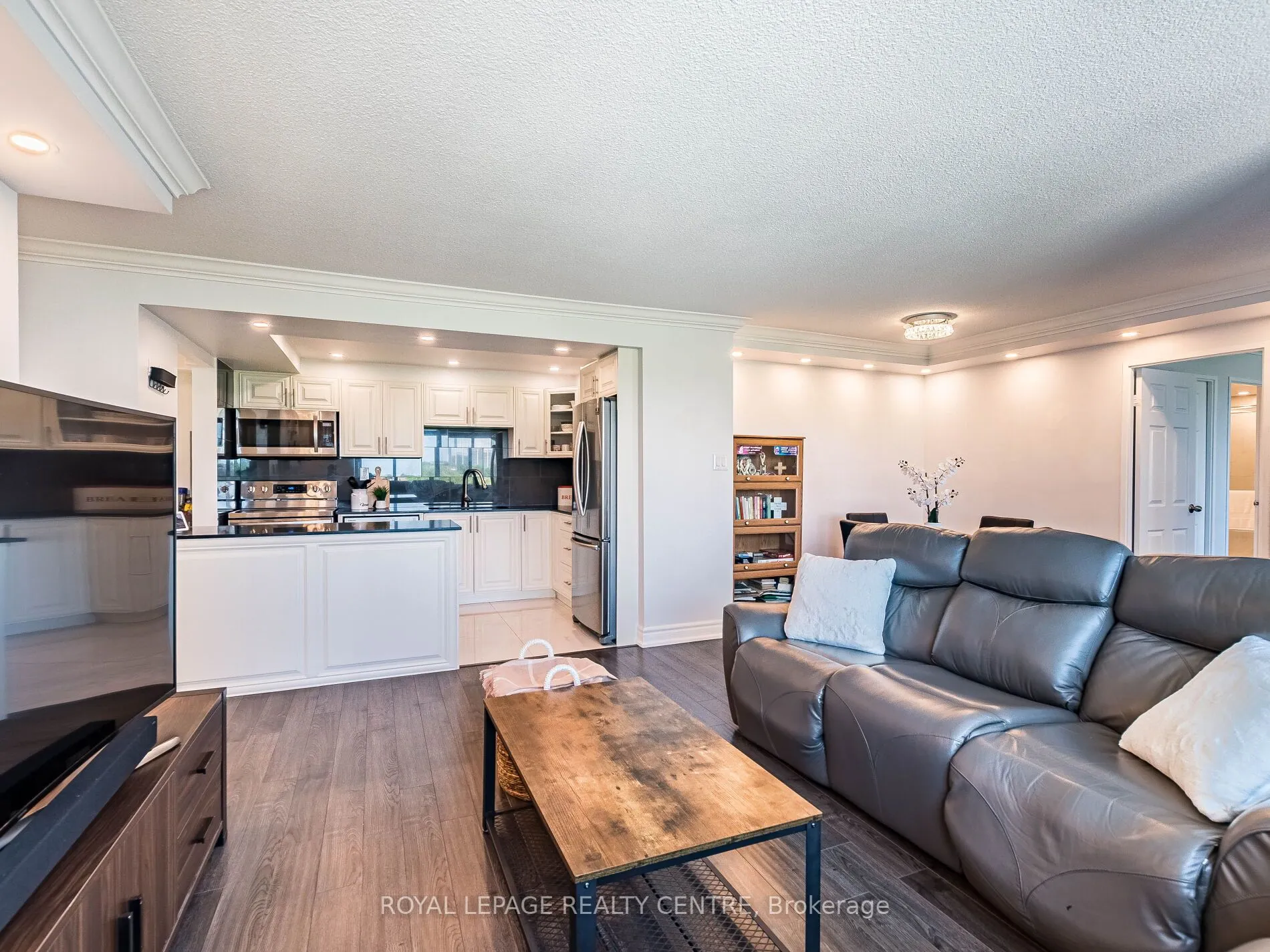 1320 Mississauga Valley Boulevard, #709