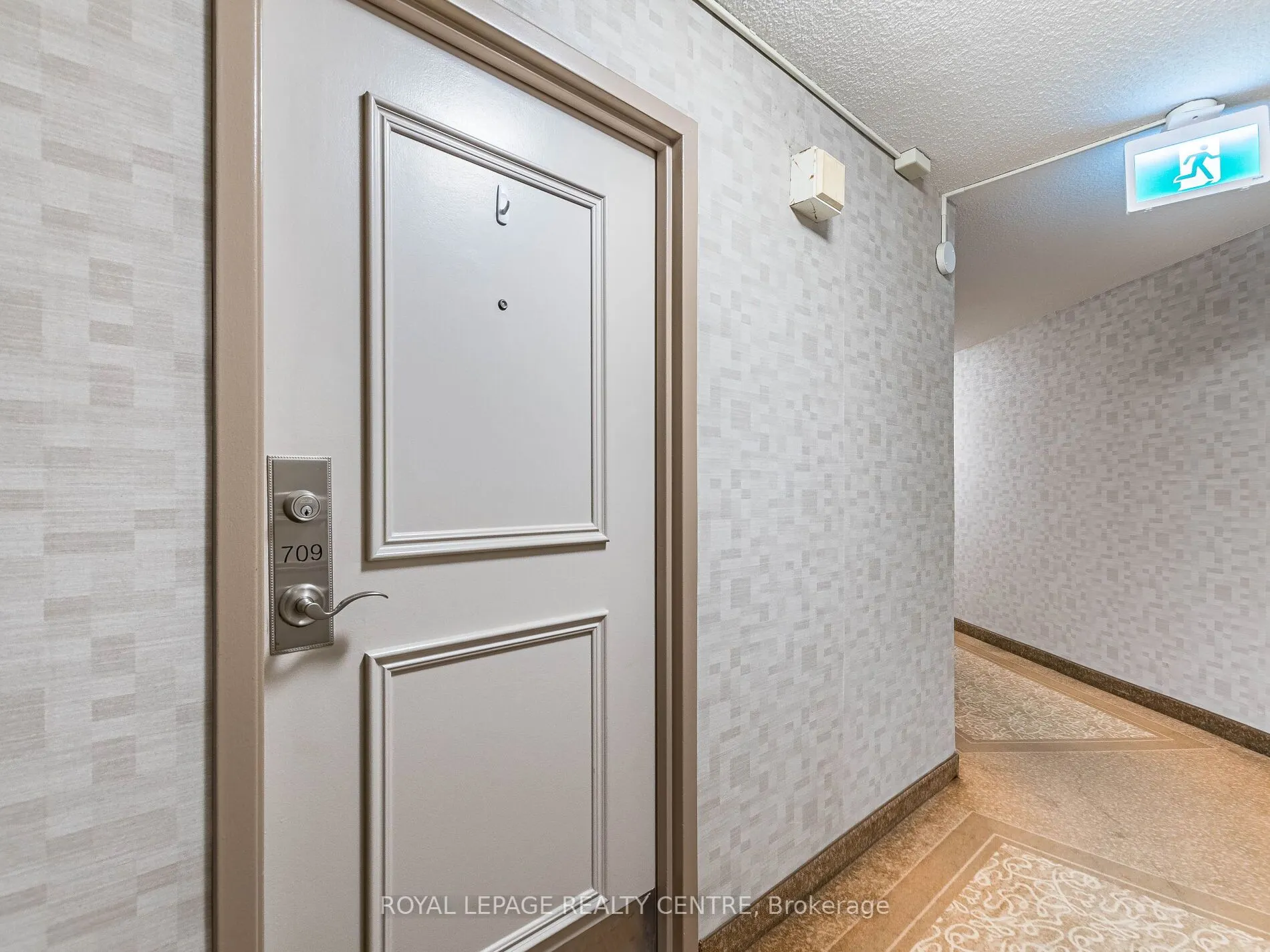 1320 Mississauga Valley Boulevard, #709