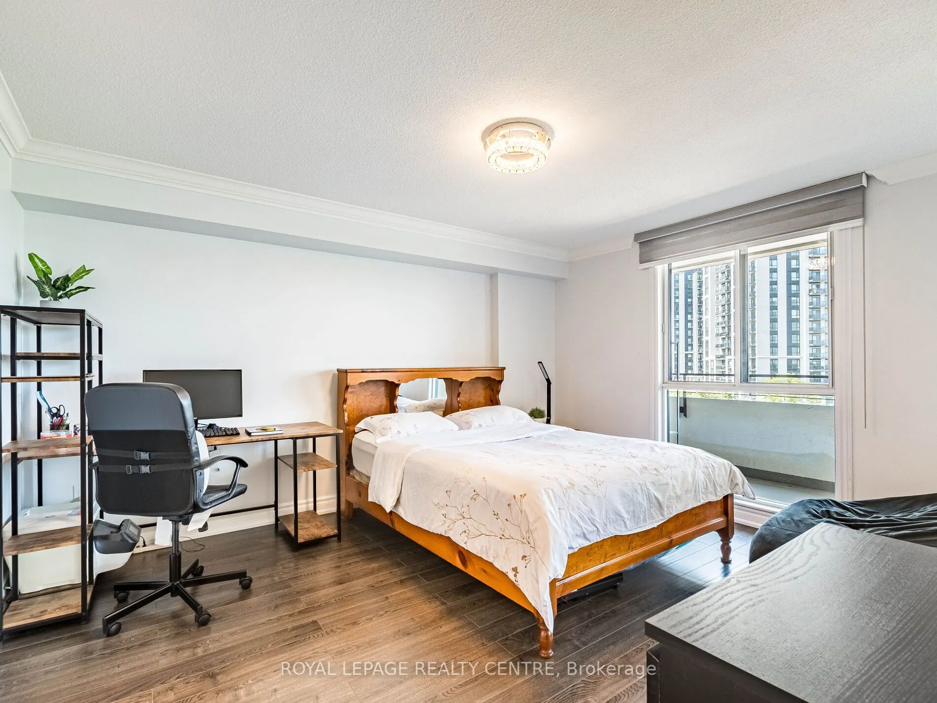 1320 Mississauga Valley Boulevard, #709