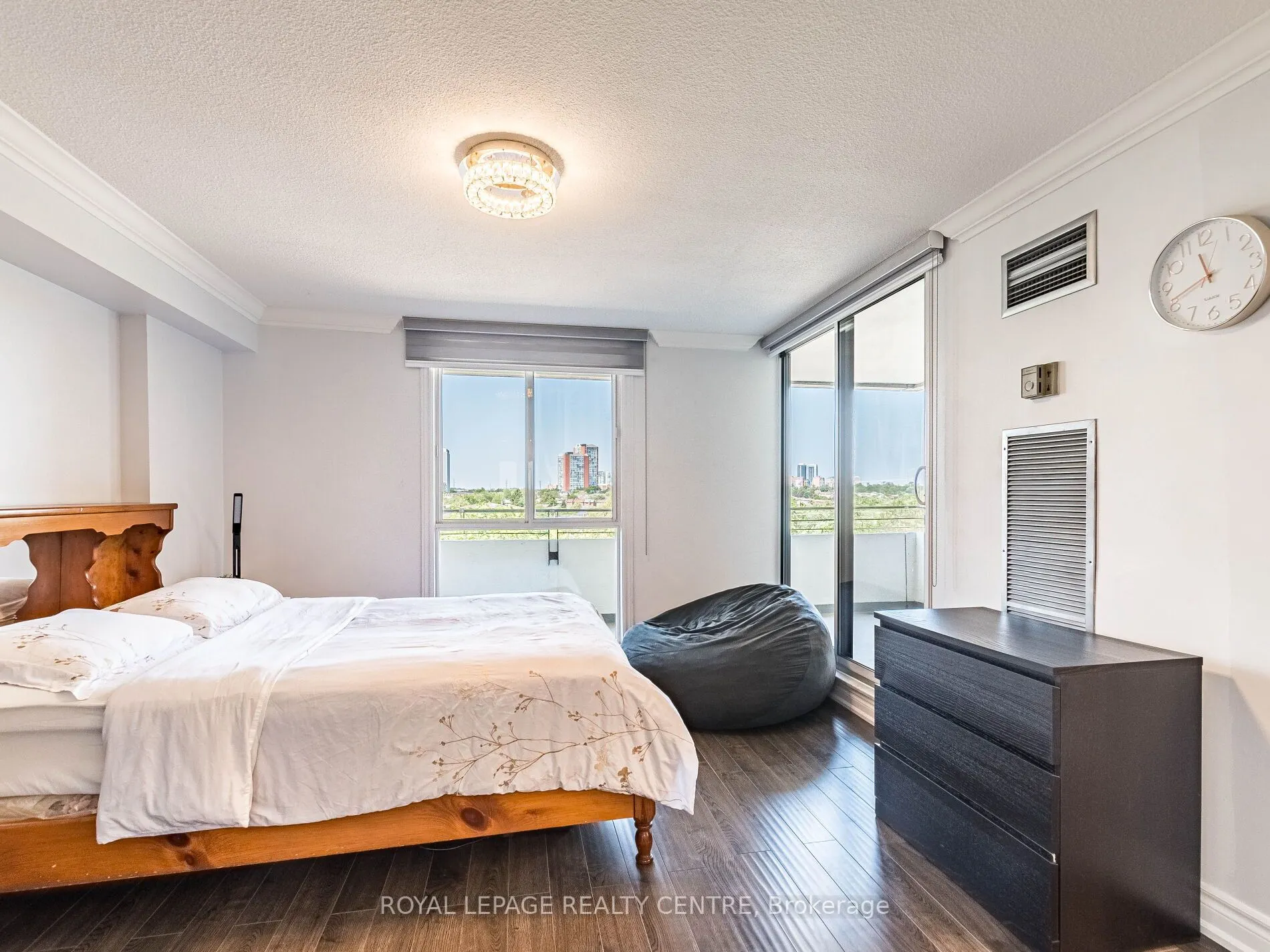 1320 Mississauga Valley Boulevard, #709