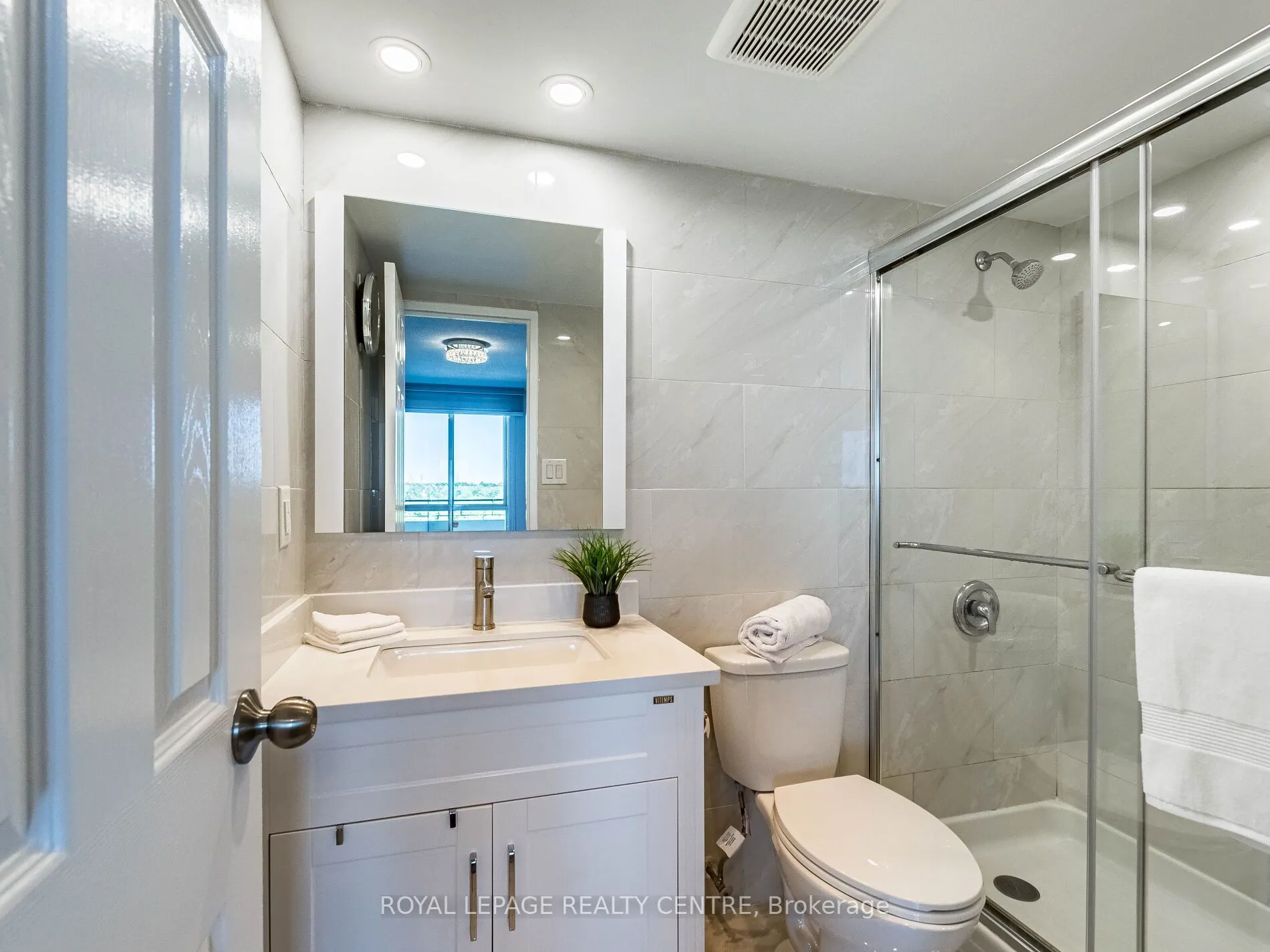1320 Mississauga Valley Boulevard, #709