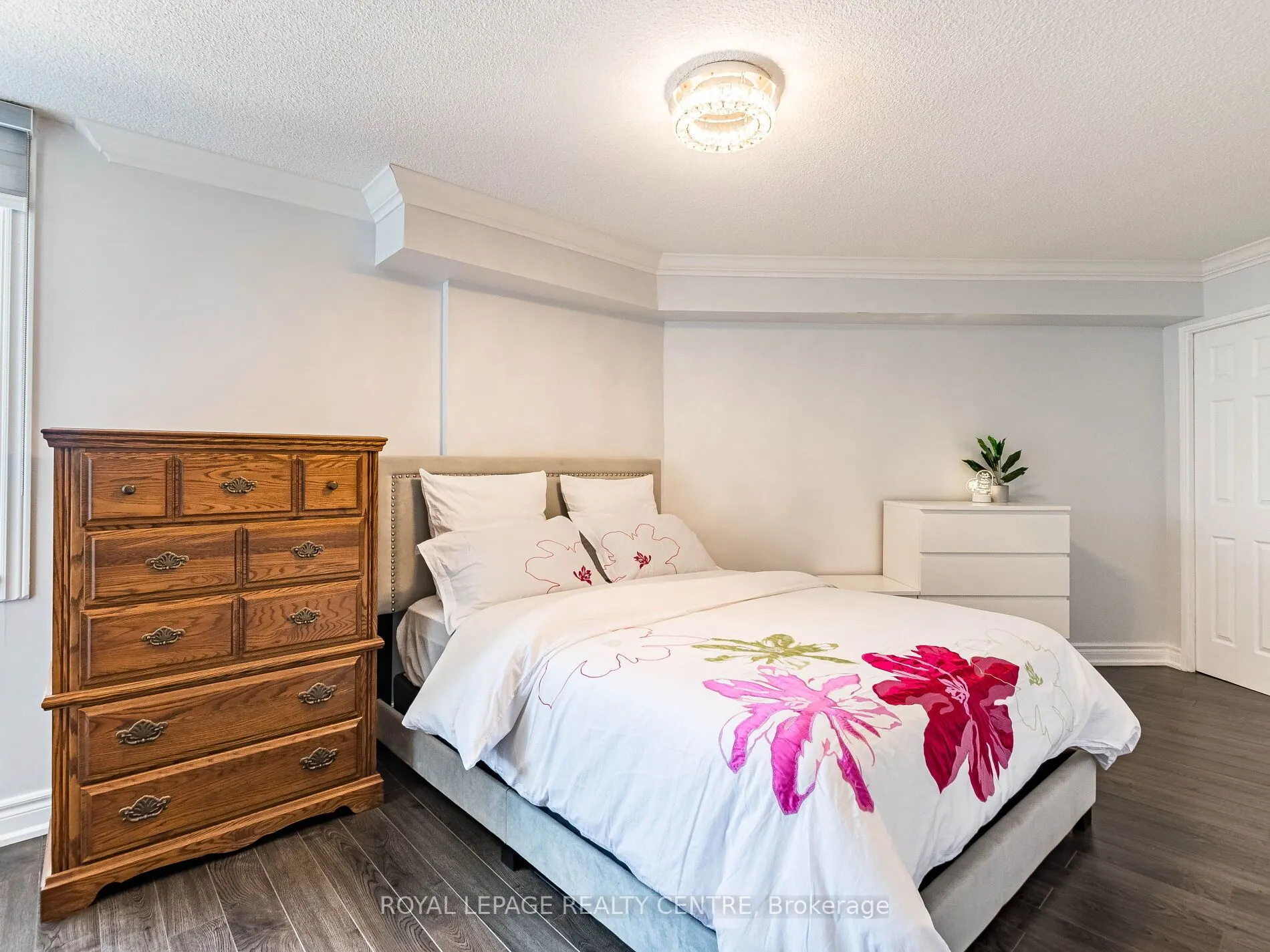 1320 Mississauga Valley Boulevard, #709