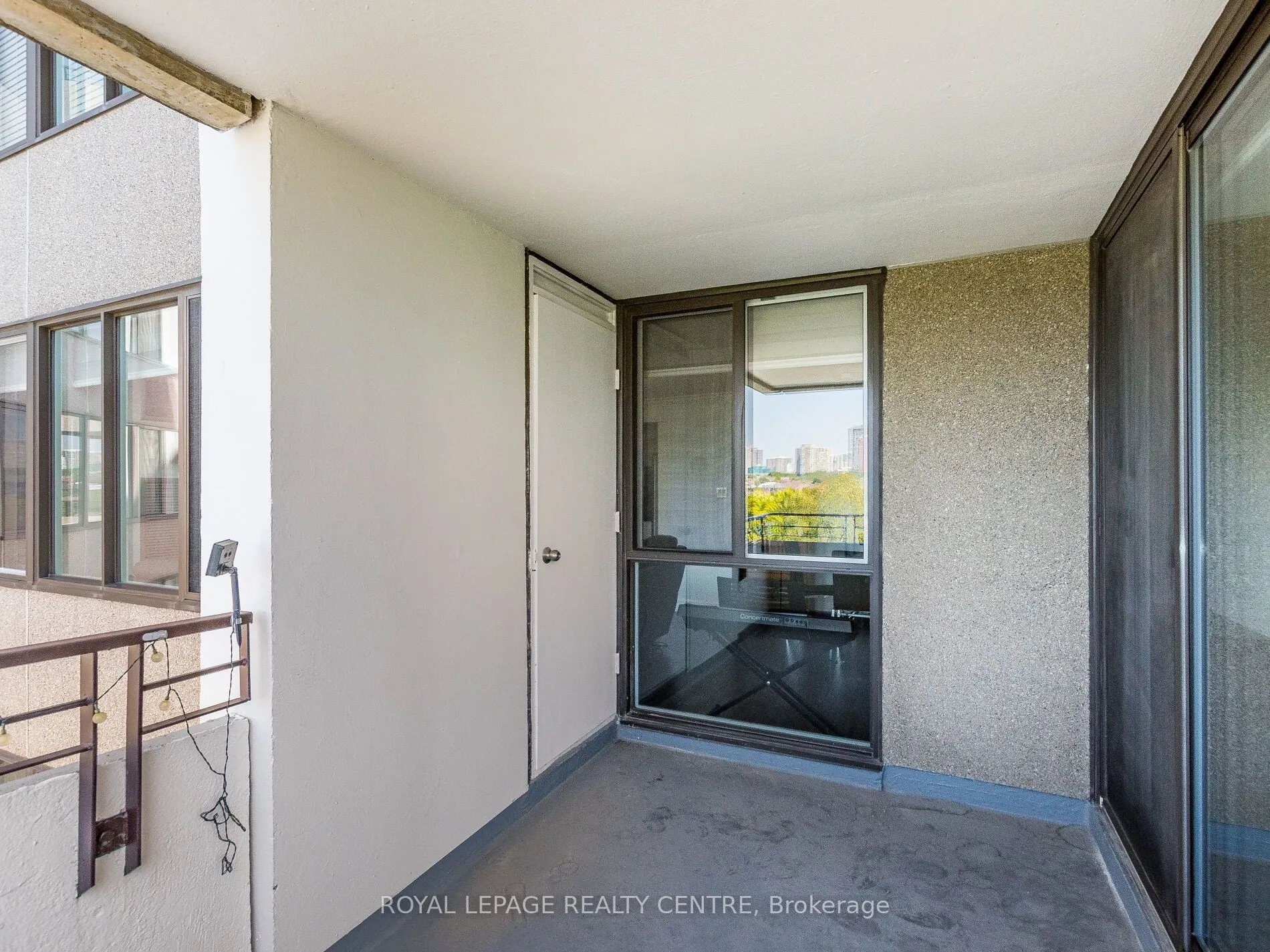 1320 Mississauga Valley Boulevard, #709