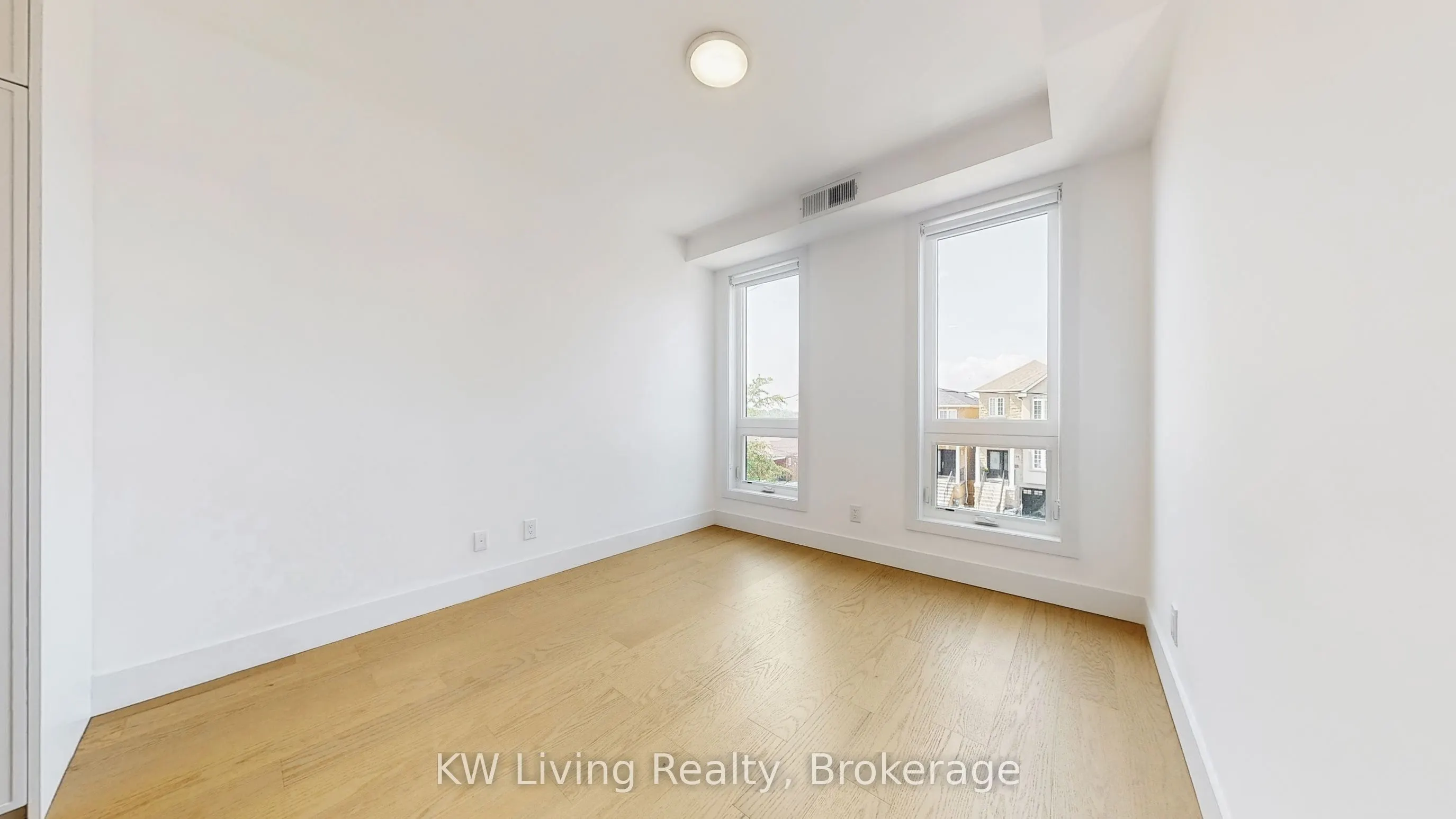 33 Kirknewton Road, #PH