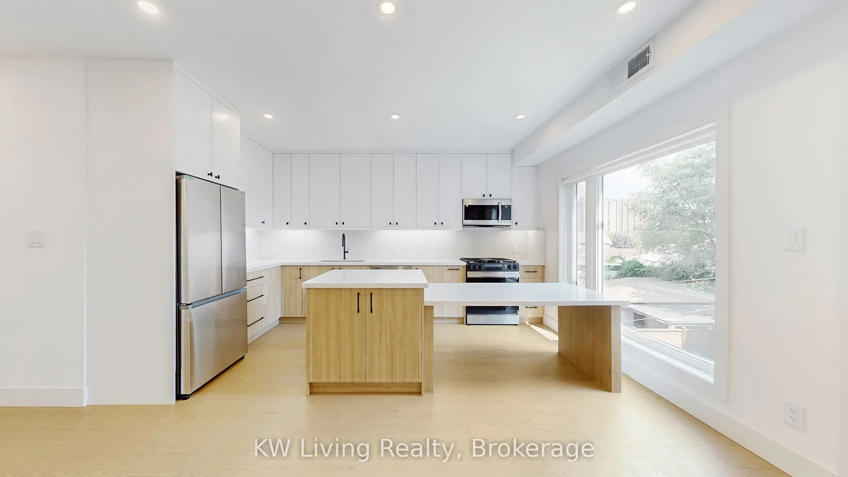 33 Kirknewton Road, #PH