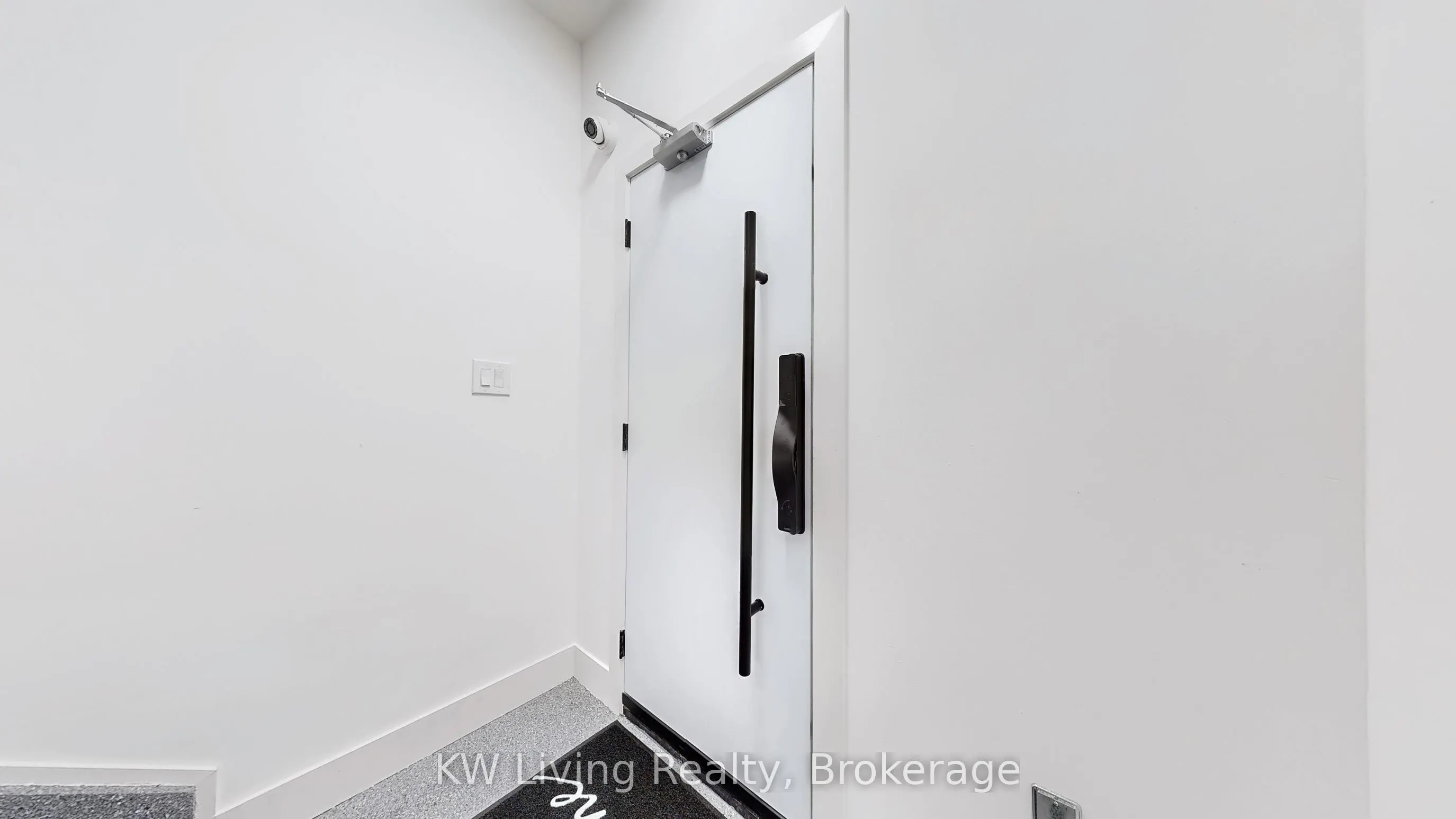 33 Kirknewton Road, #PH