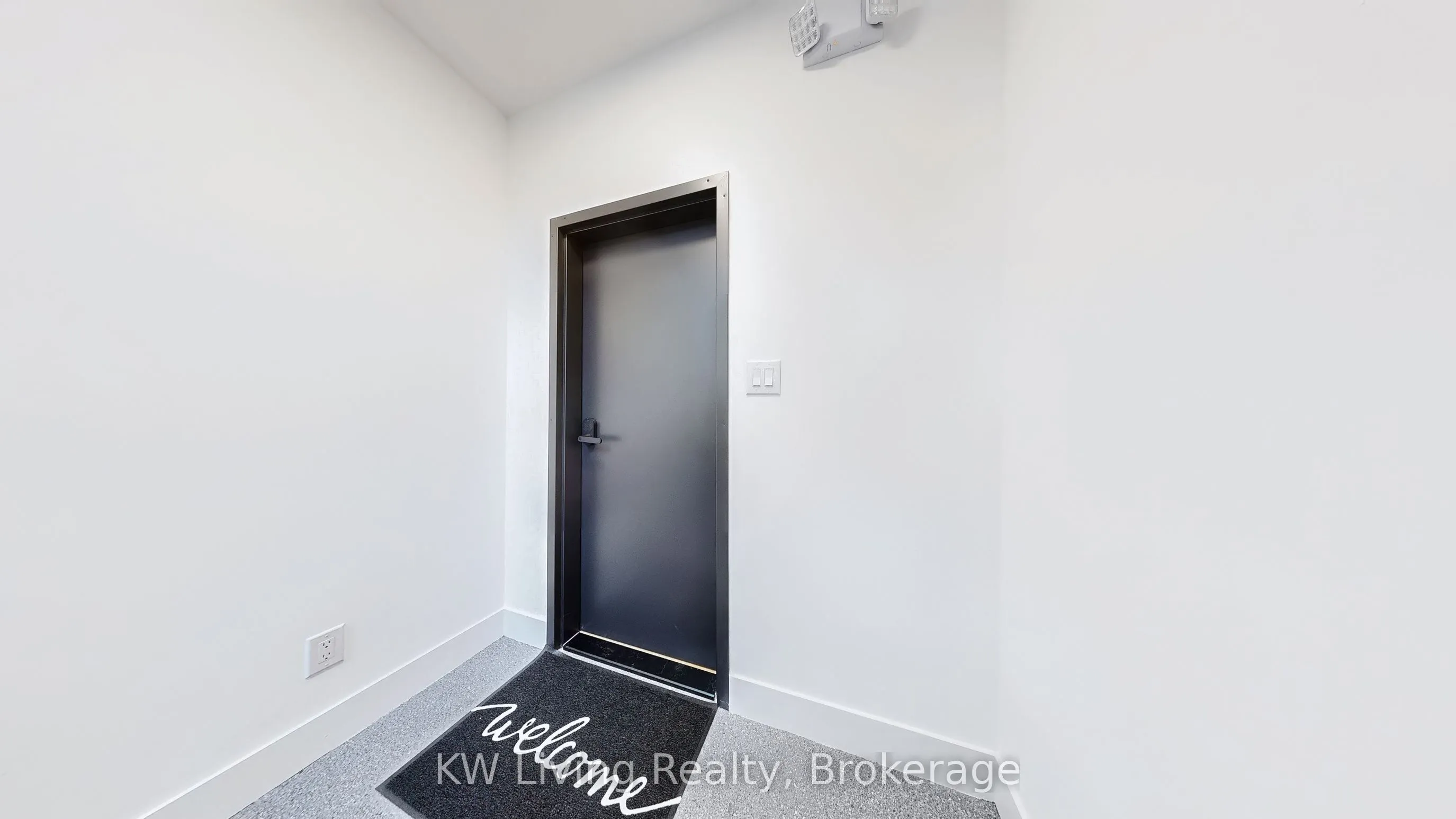 33 Kirknewton Road, #PH