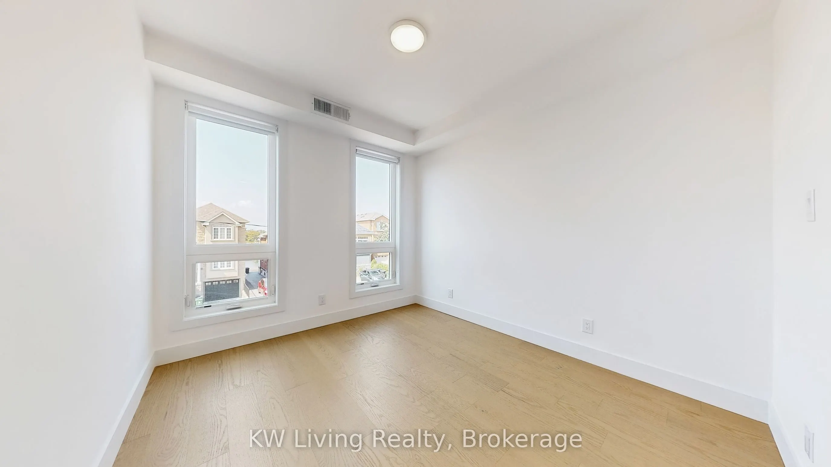 33 Kirknewton Road, #301