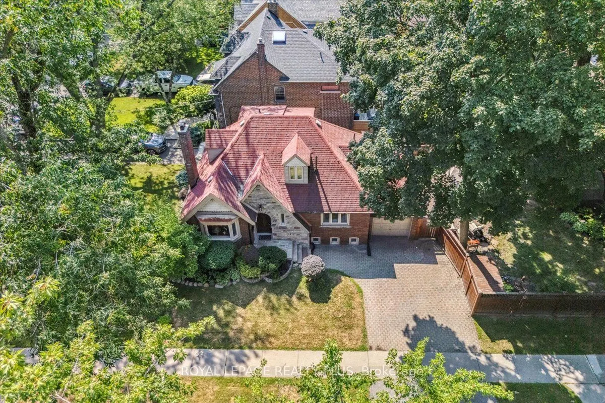 1048 Royal York Road