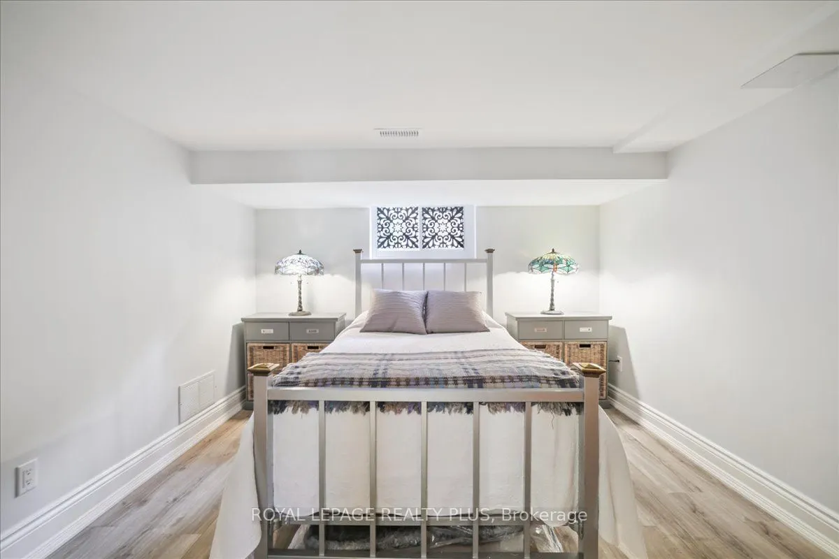 1048 Royal York Road