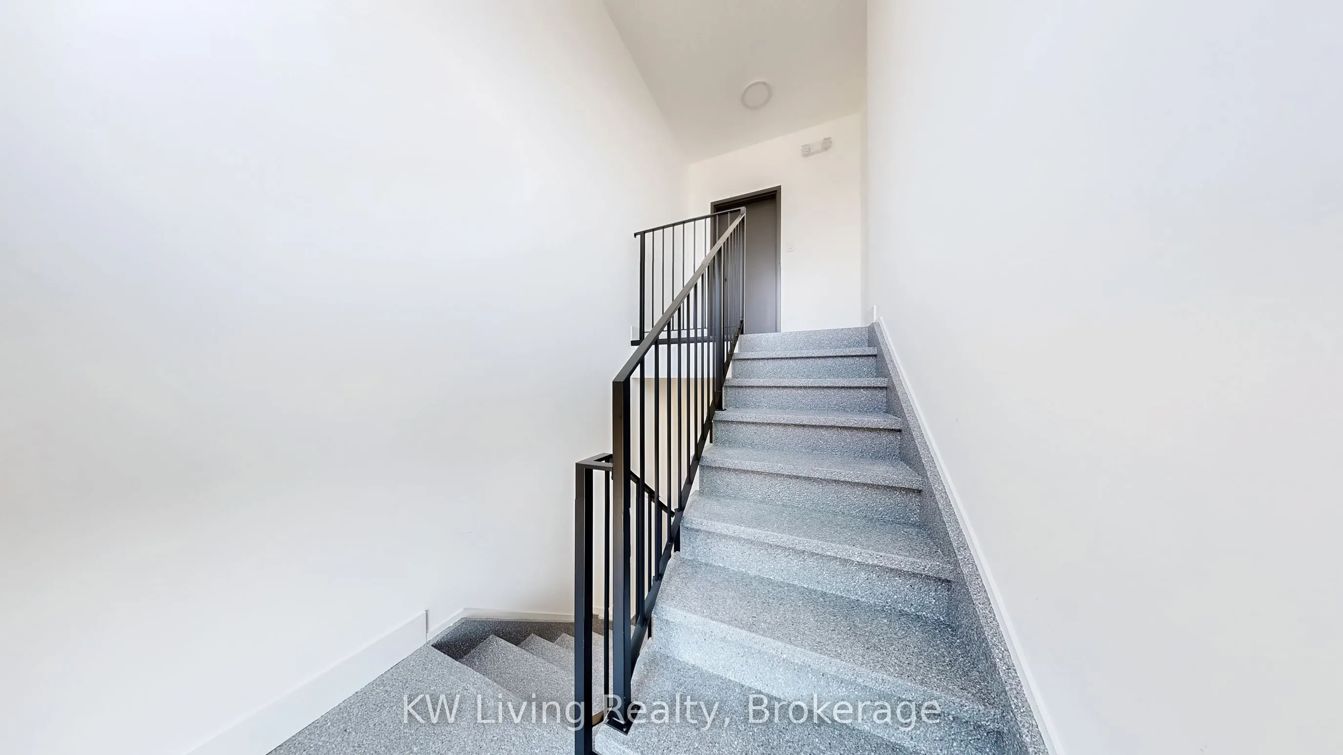 33 Kirknewton Road, #201