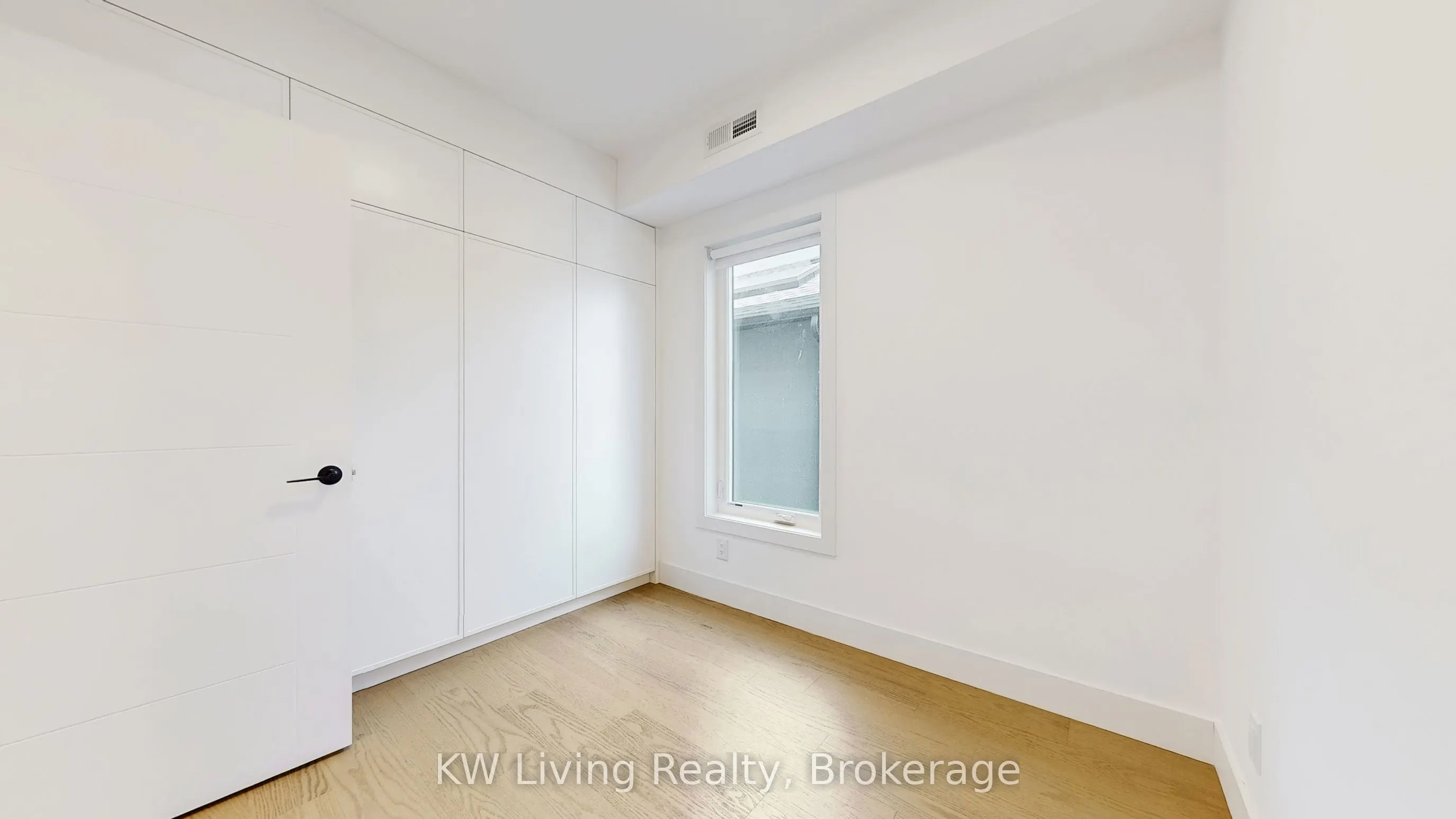 33 Kirknewton Road, #201