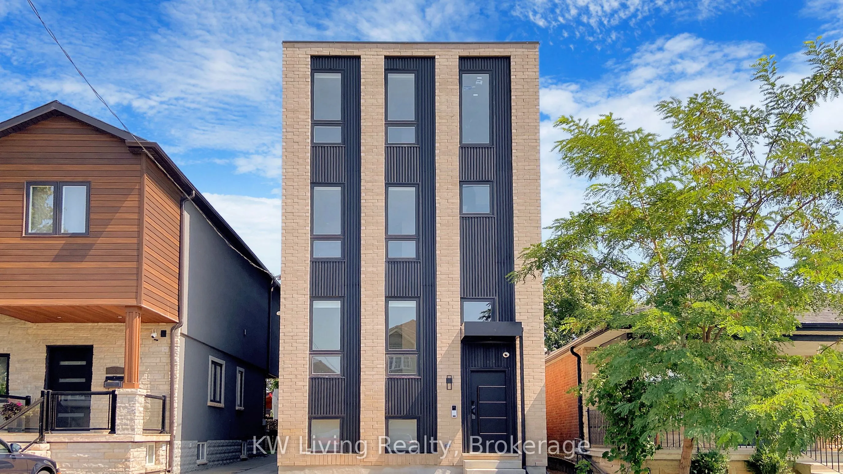 33 Kirknewton Road, #101