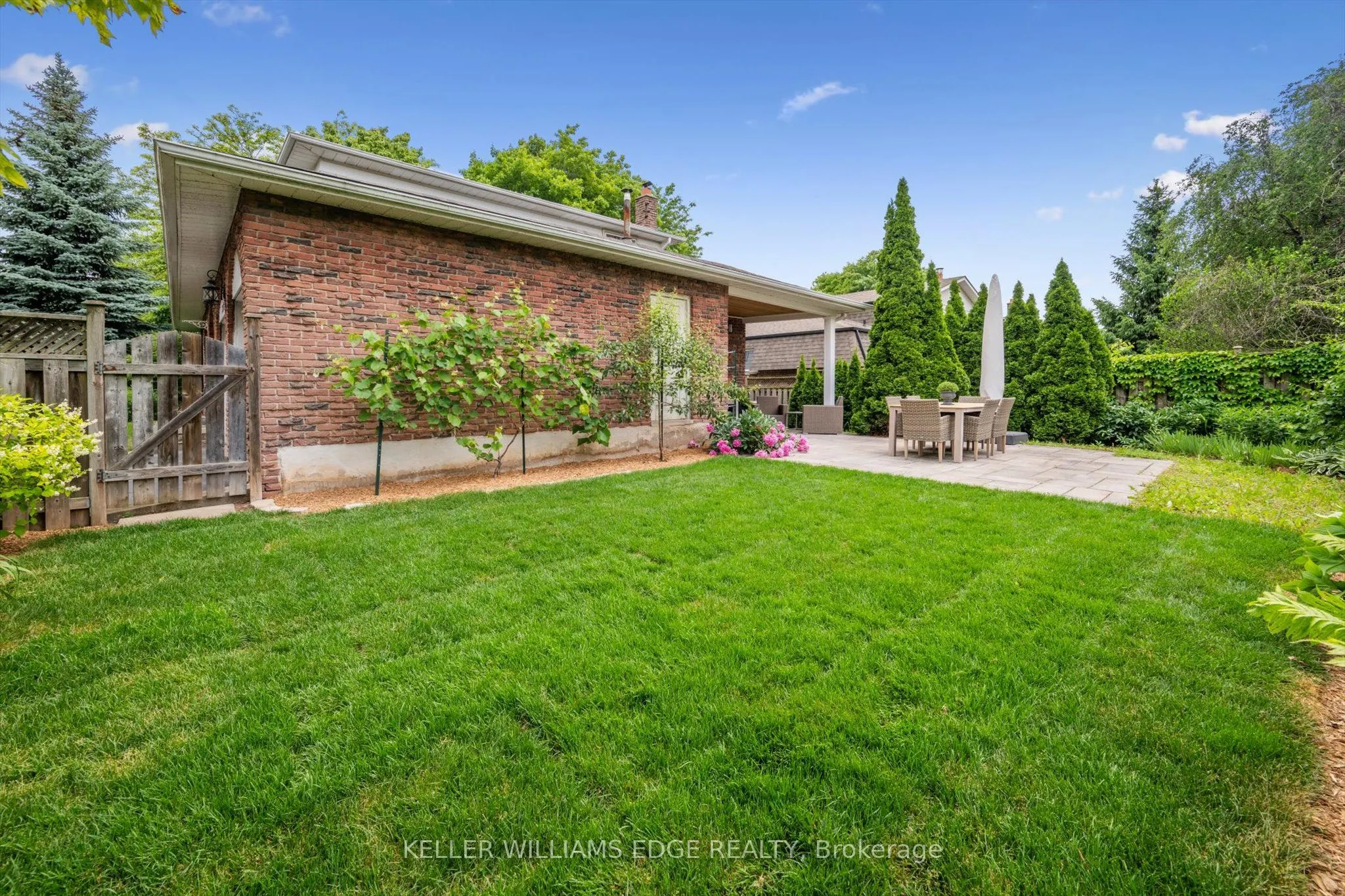 2525 Woburn Crescent