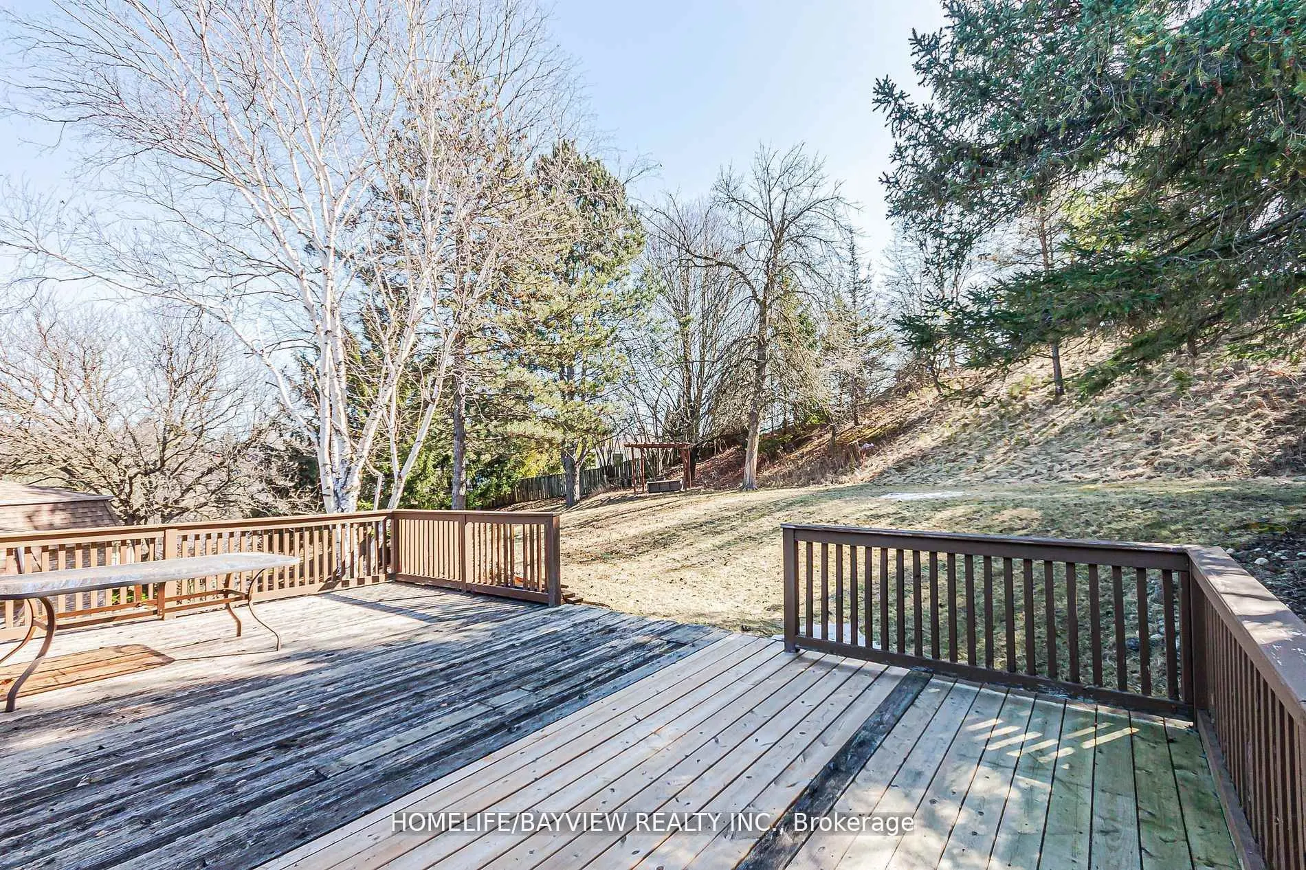 49 HILLTOP Court