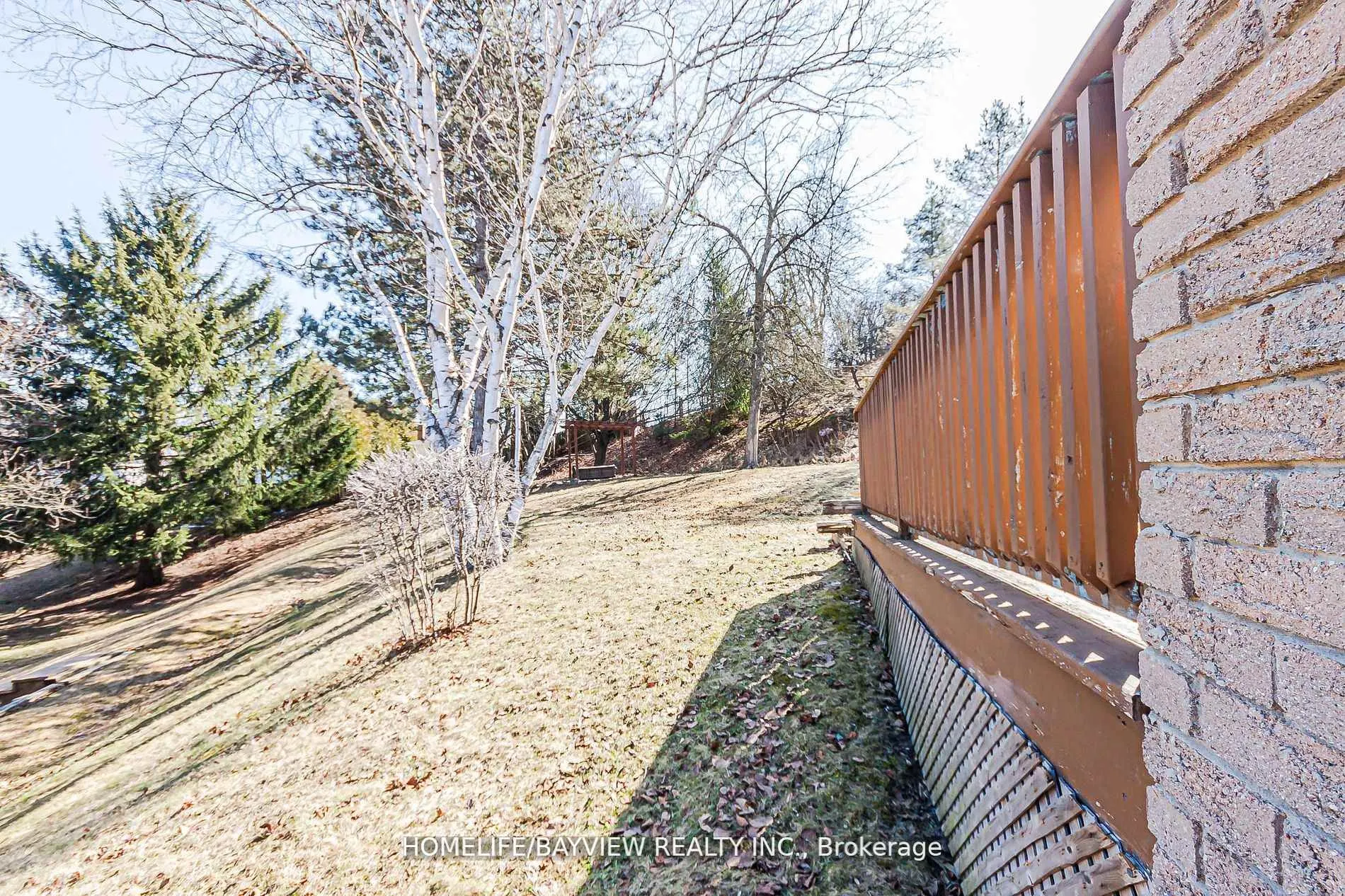 49 HILLTOP Court