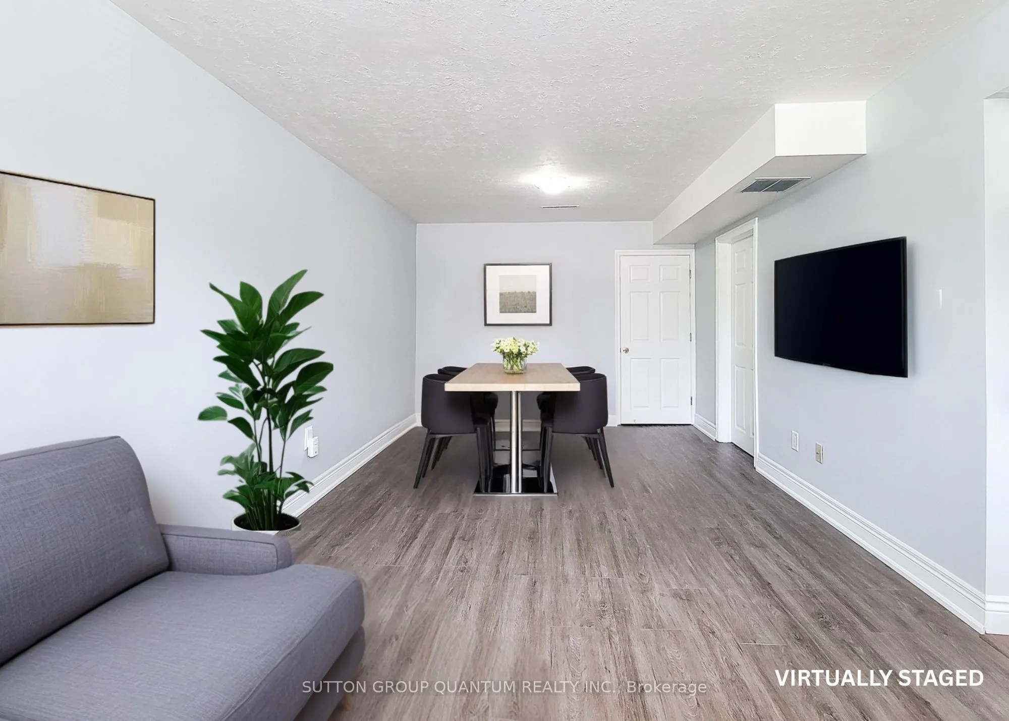 1483 Sandgate Crescent, ##Lower
