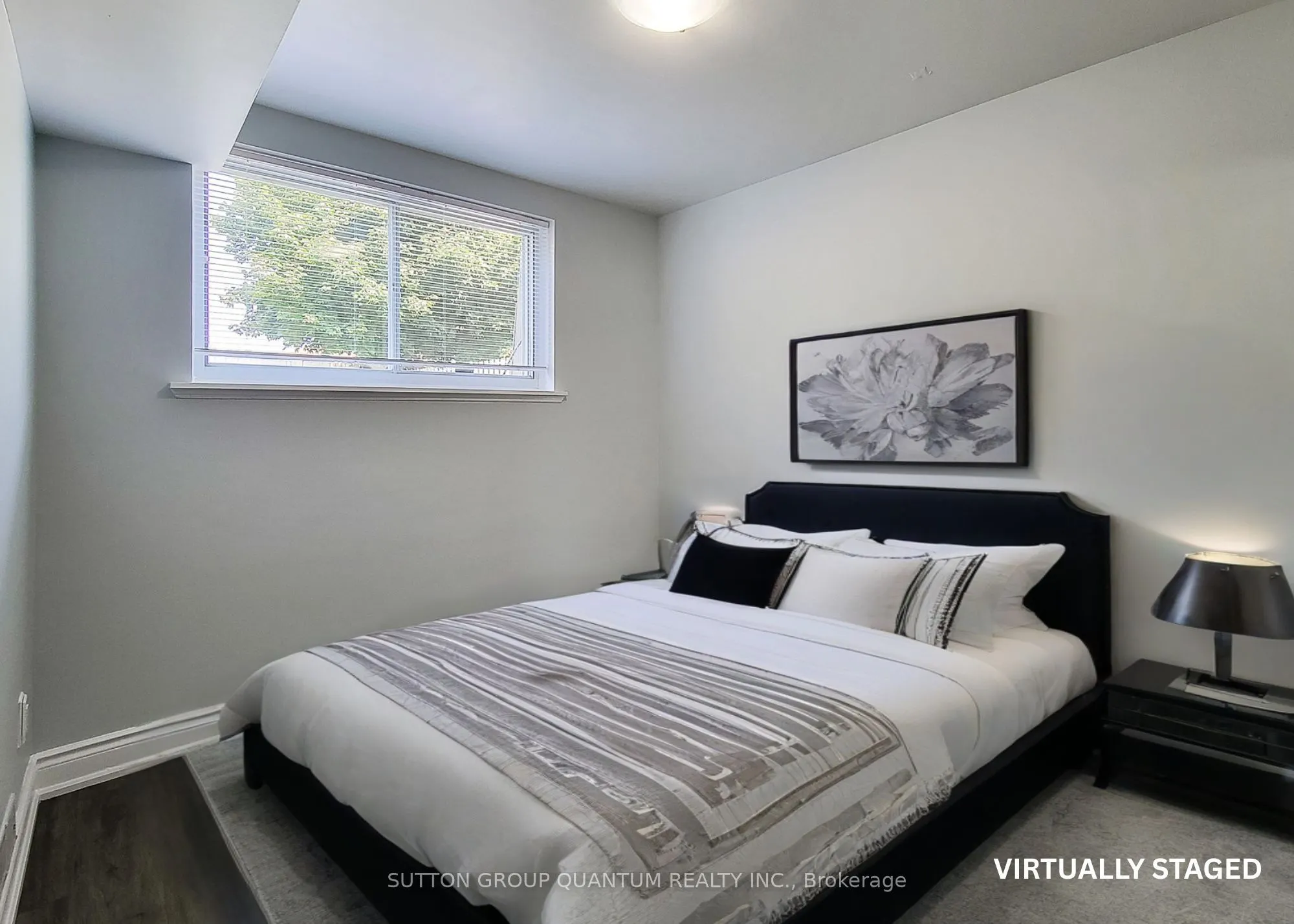 1483 Sandgate Crescent, ##Lower