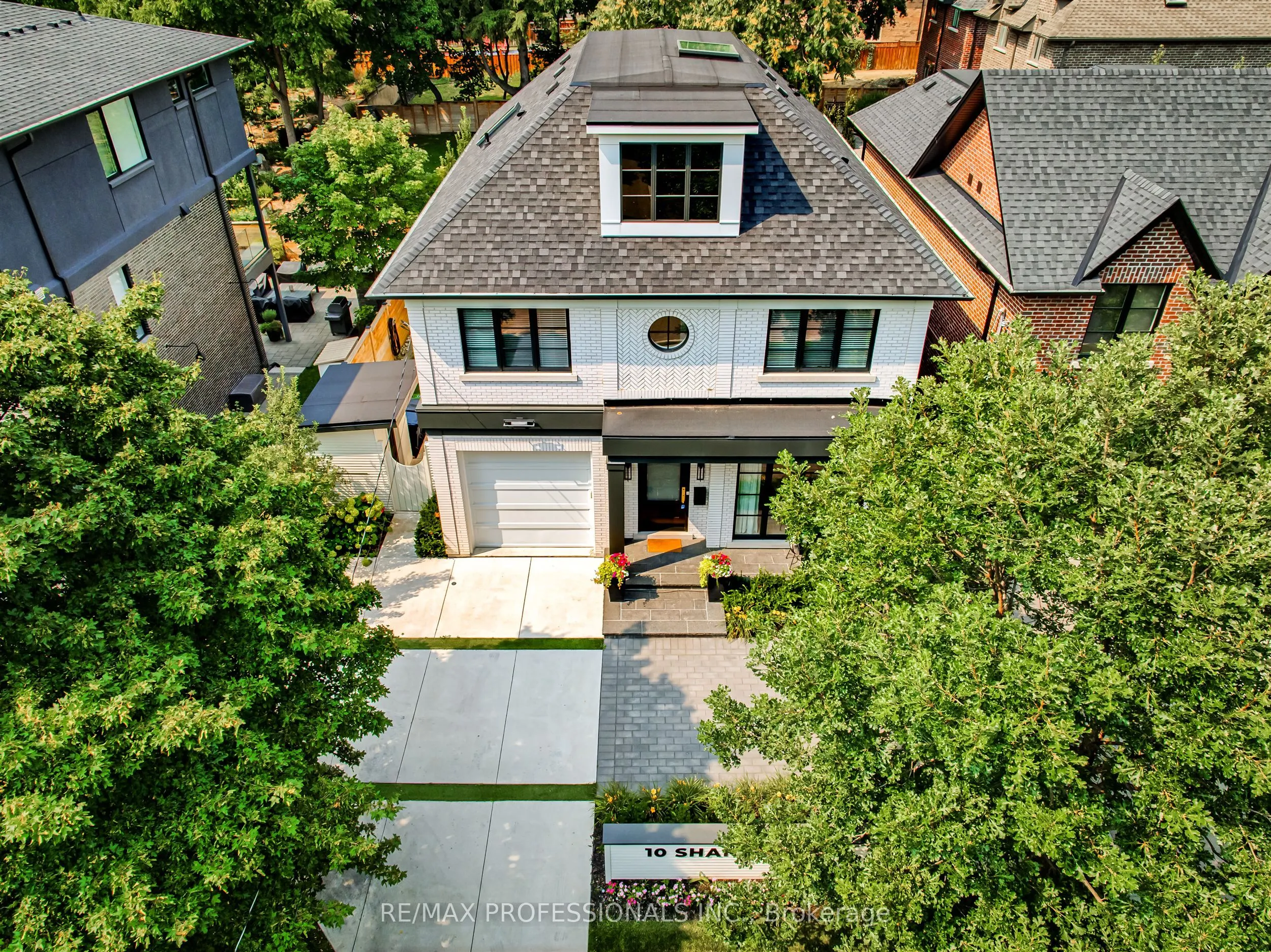 10 Shand Avenue