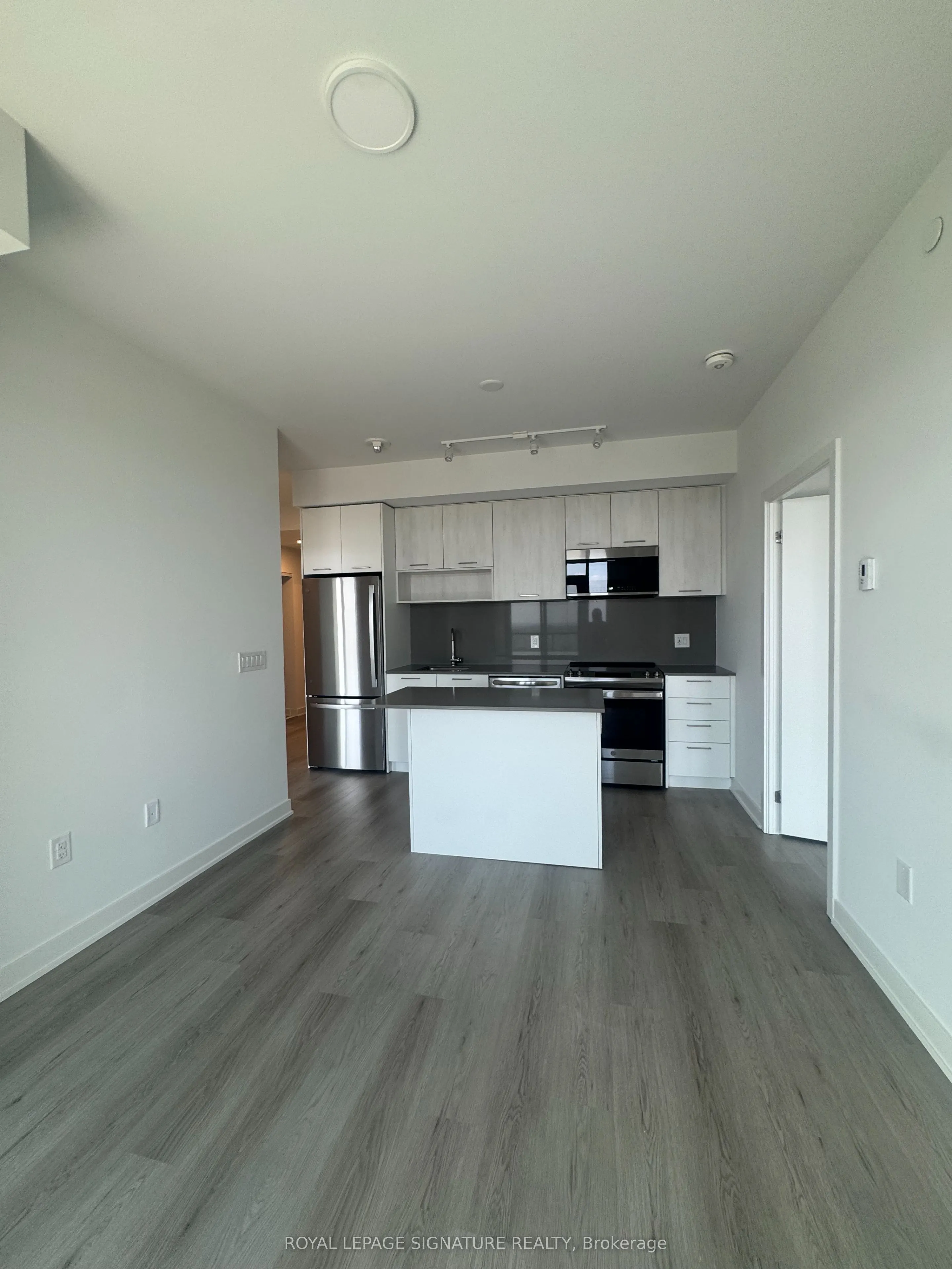 40 Lagerfeld Drive, #1805
