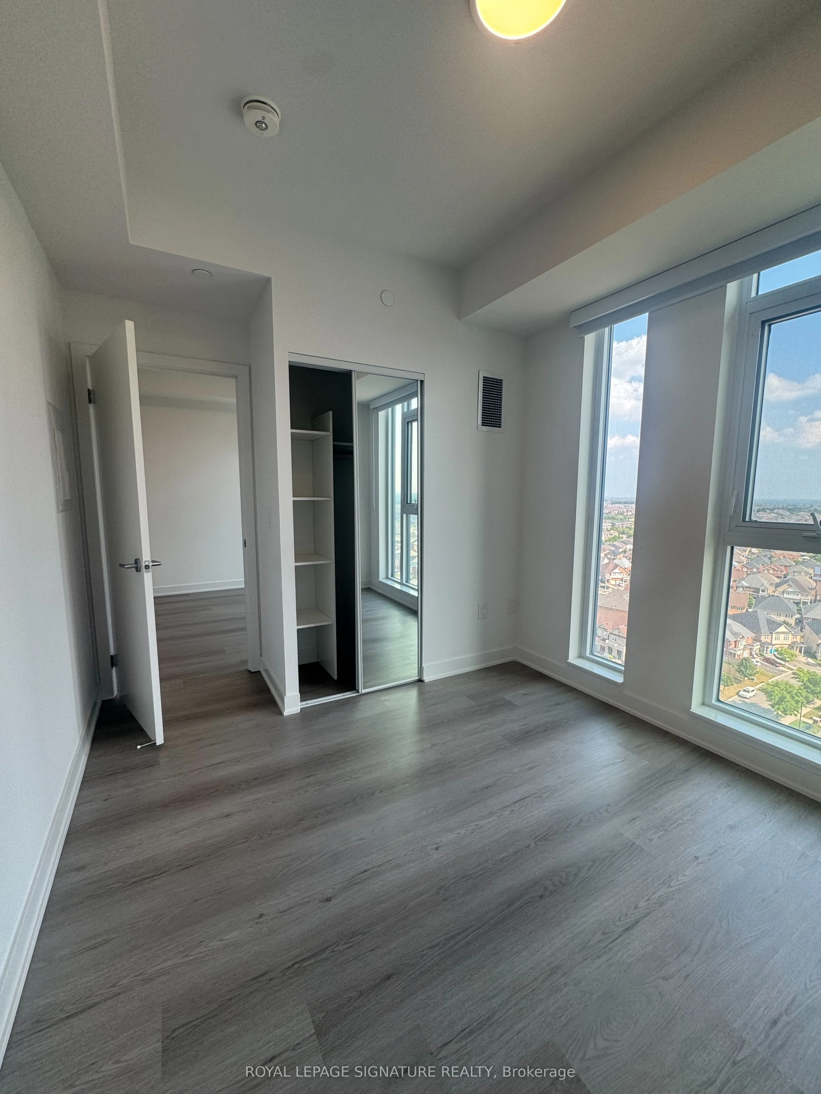 40 Lagerfeld Drive, #2208