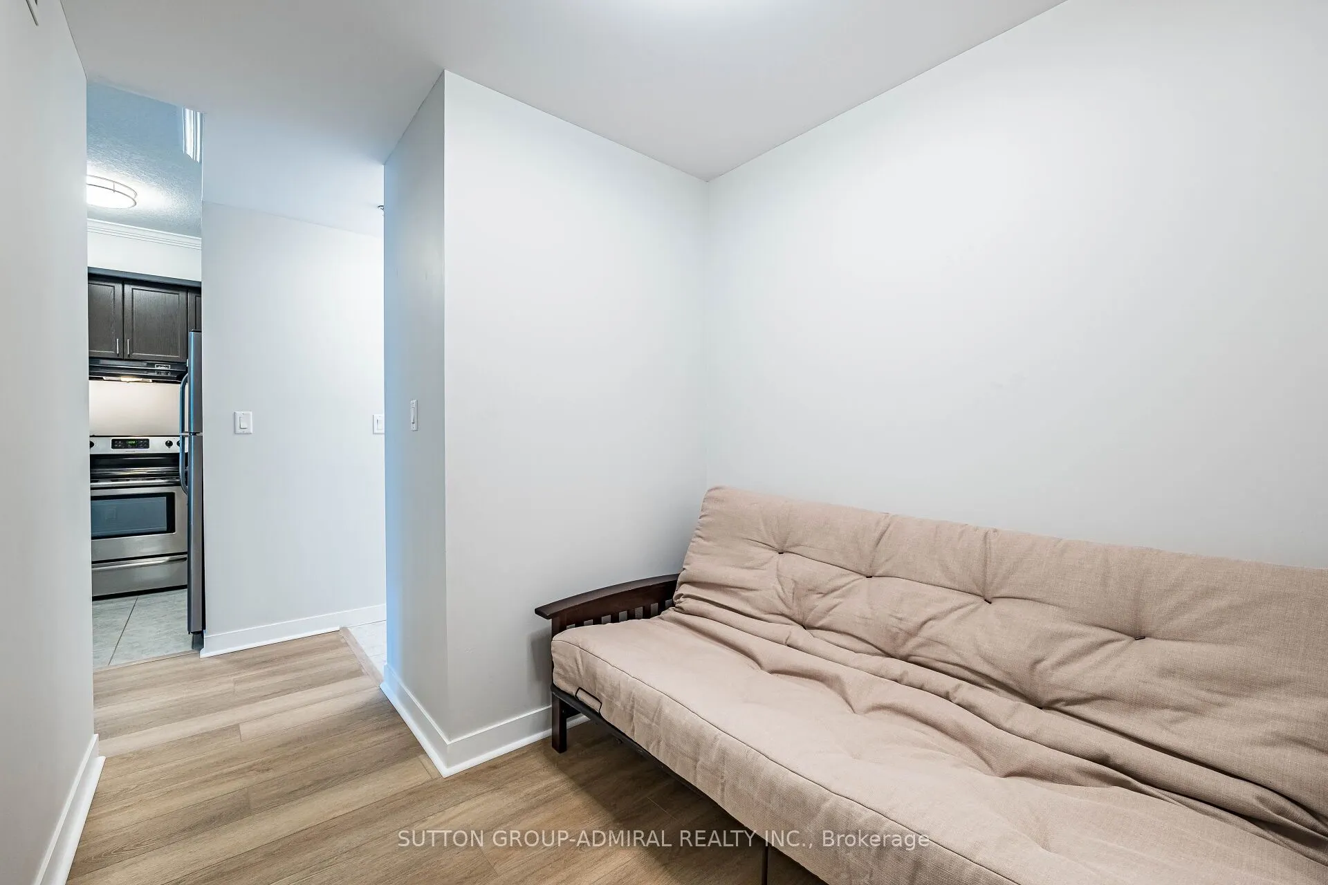 5317 Upper Middle Road, #104