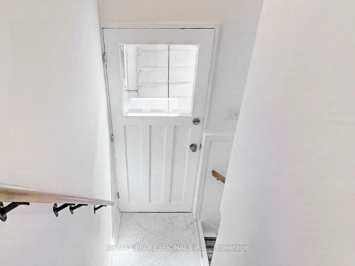 126A Sixteenth Street, #Entire House