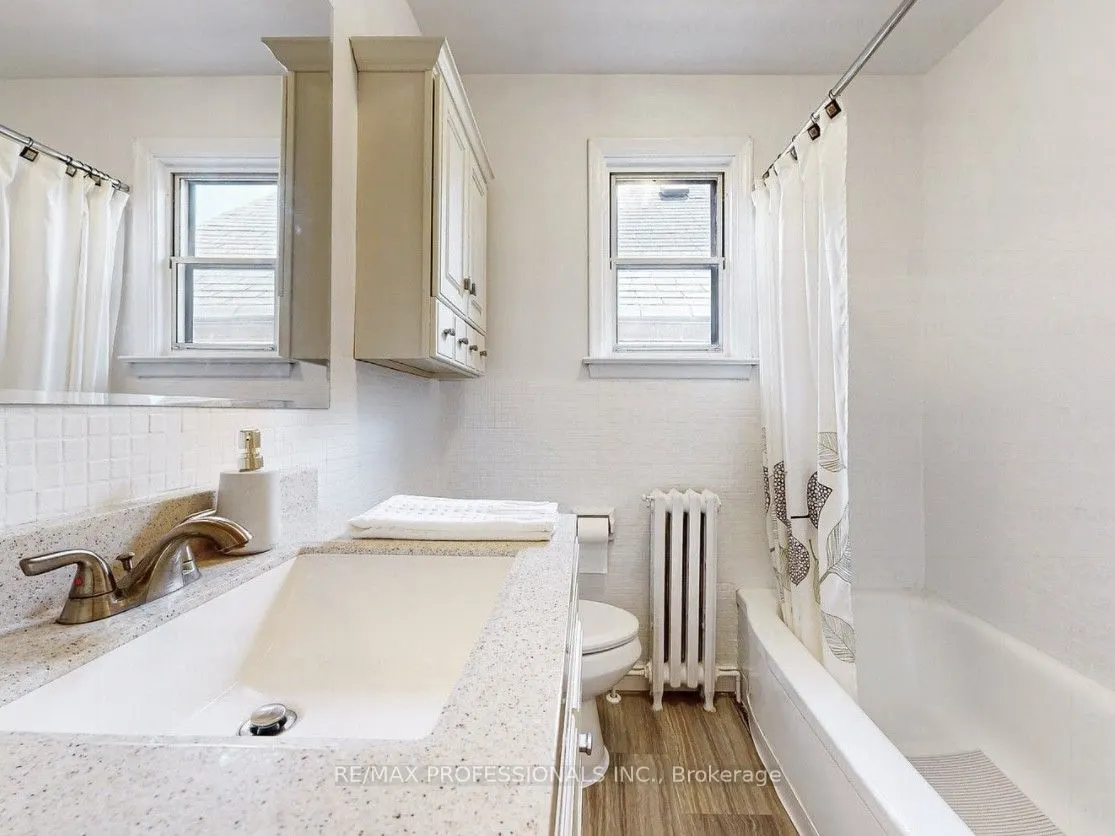 126A Sixteenth Street, #Entire House