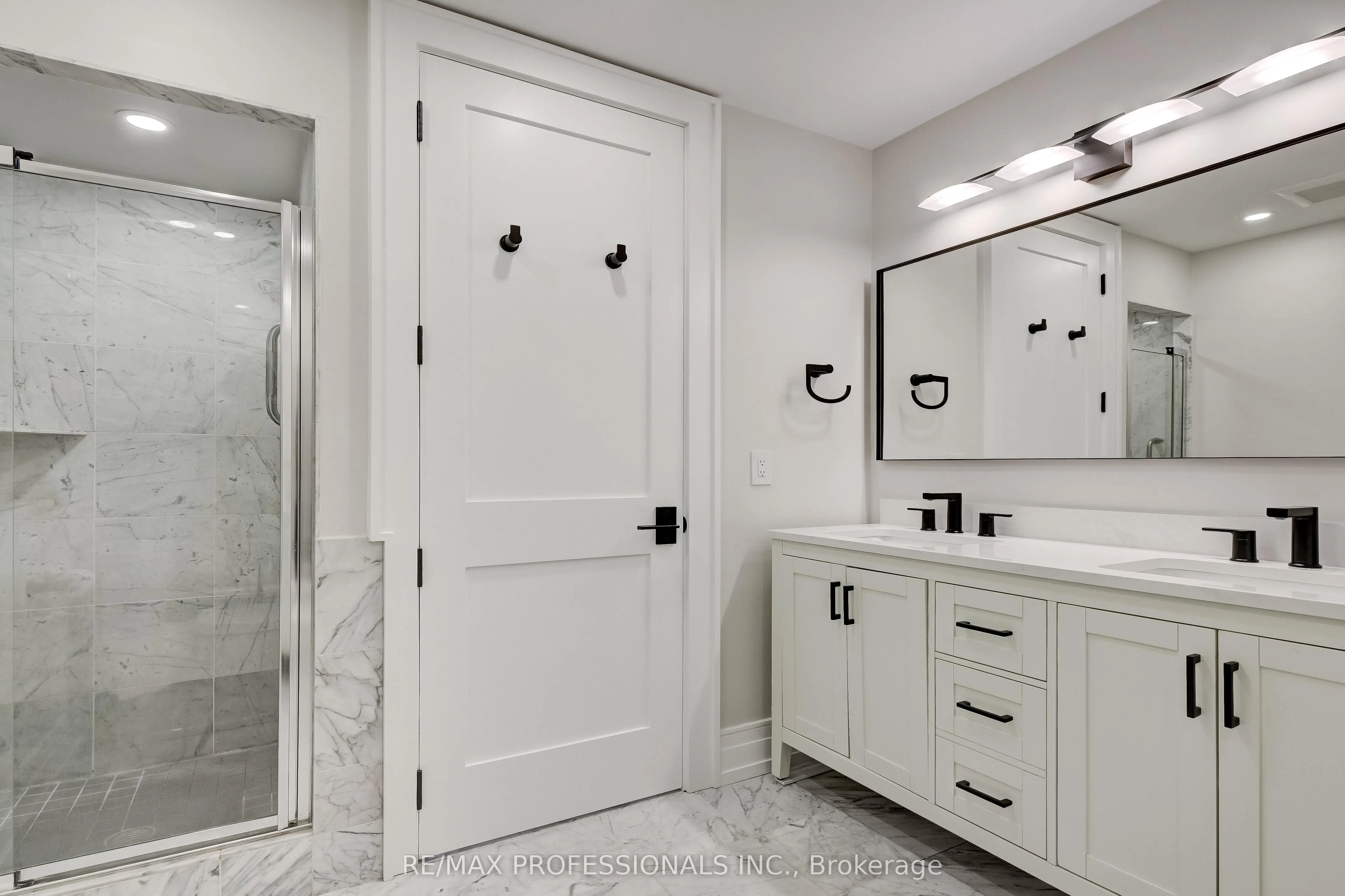 1 Aberfoyle Crescent, #2211