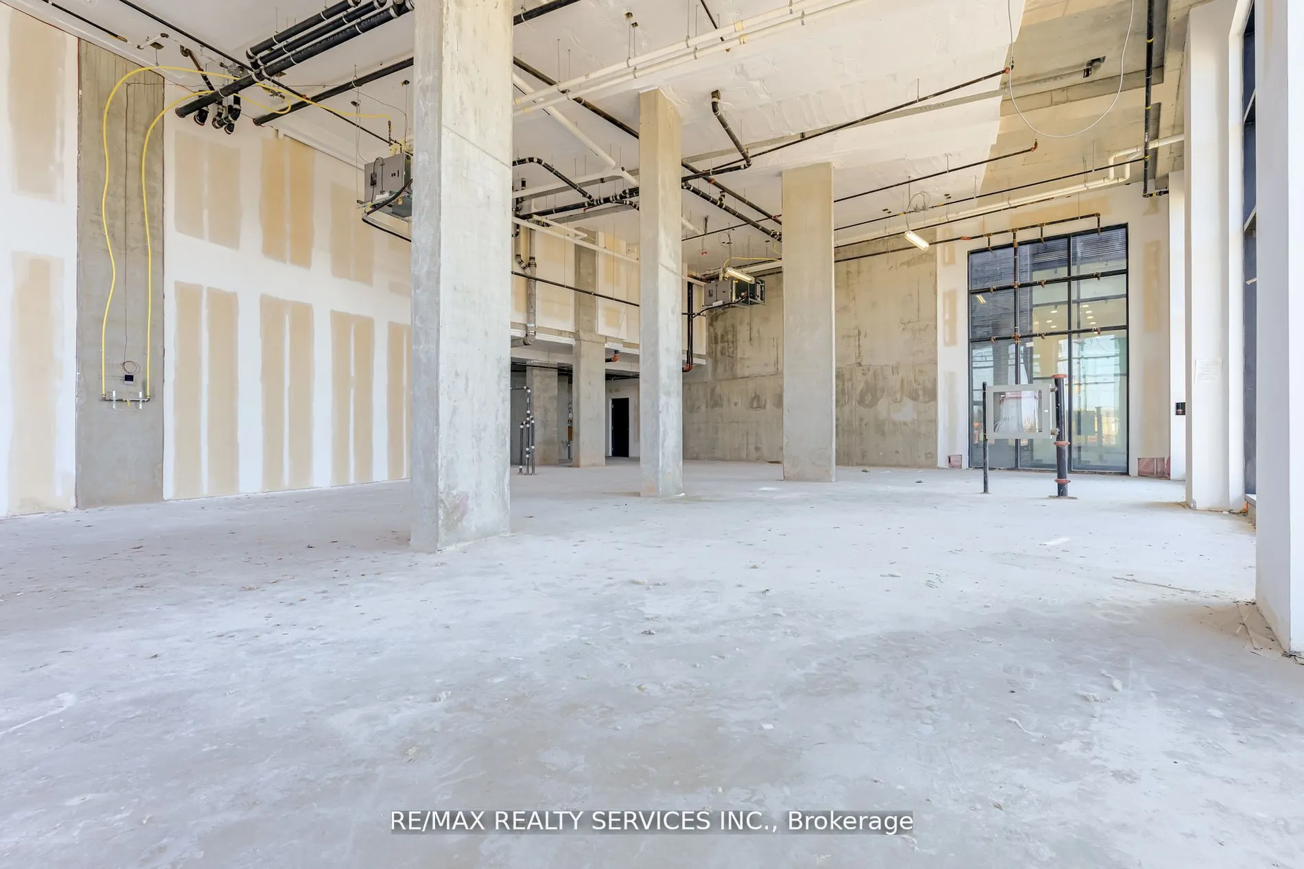 5220 Dundas Street, #1