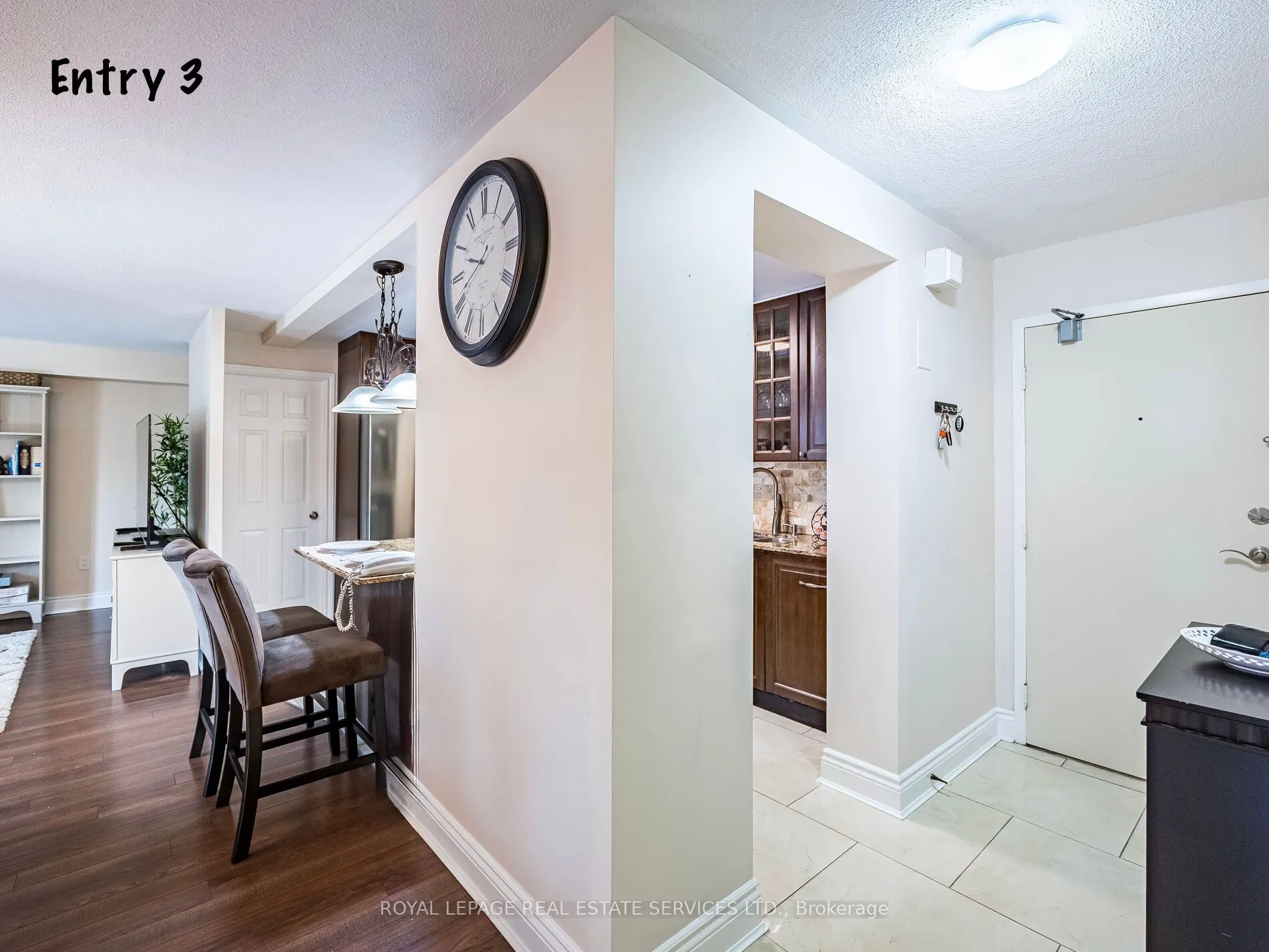 1300 Mississauga Valley Boulevard, #203
