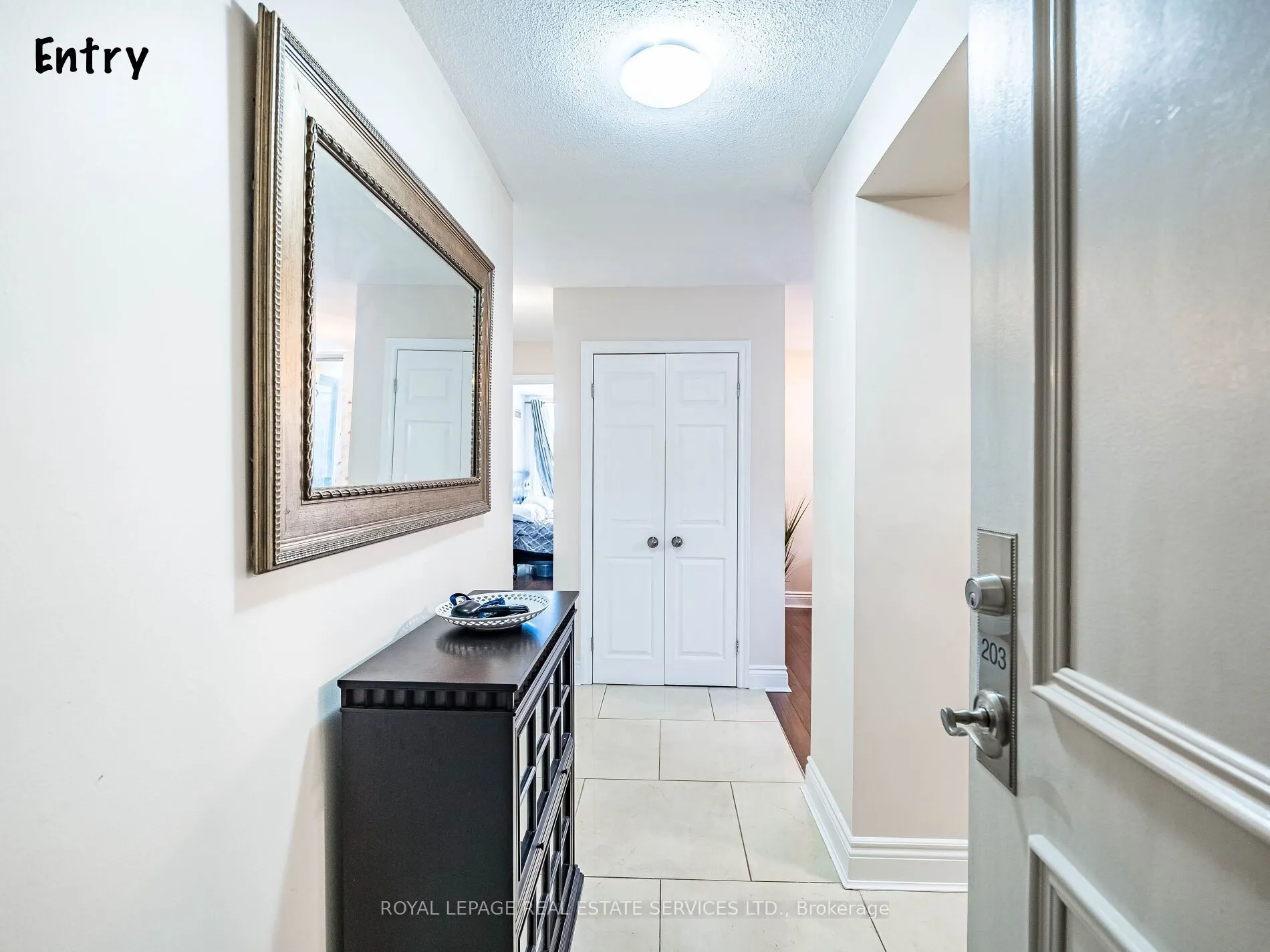 1300 Mississauga Valley Boulevard, #203