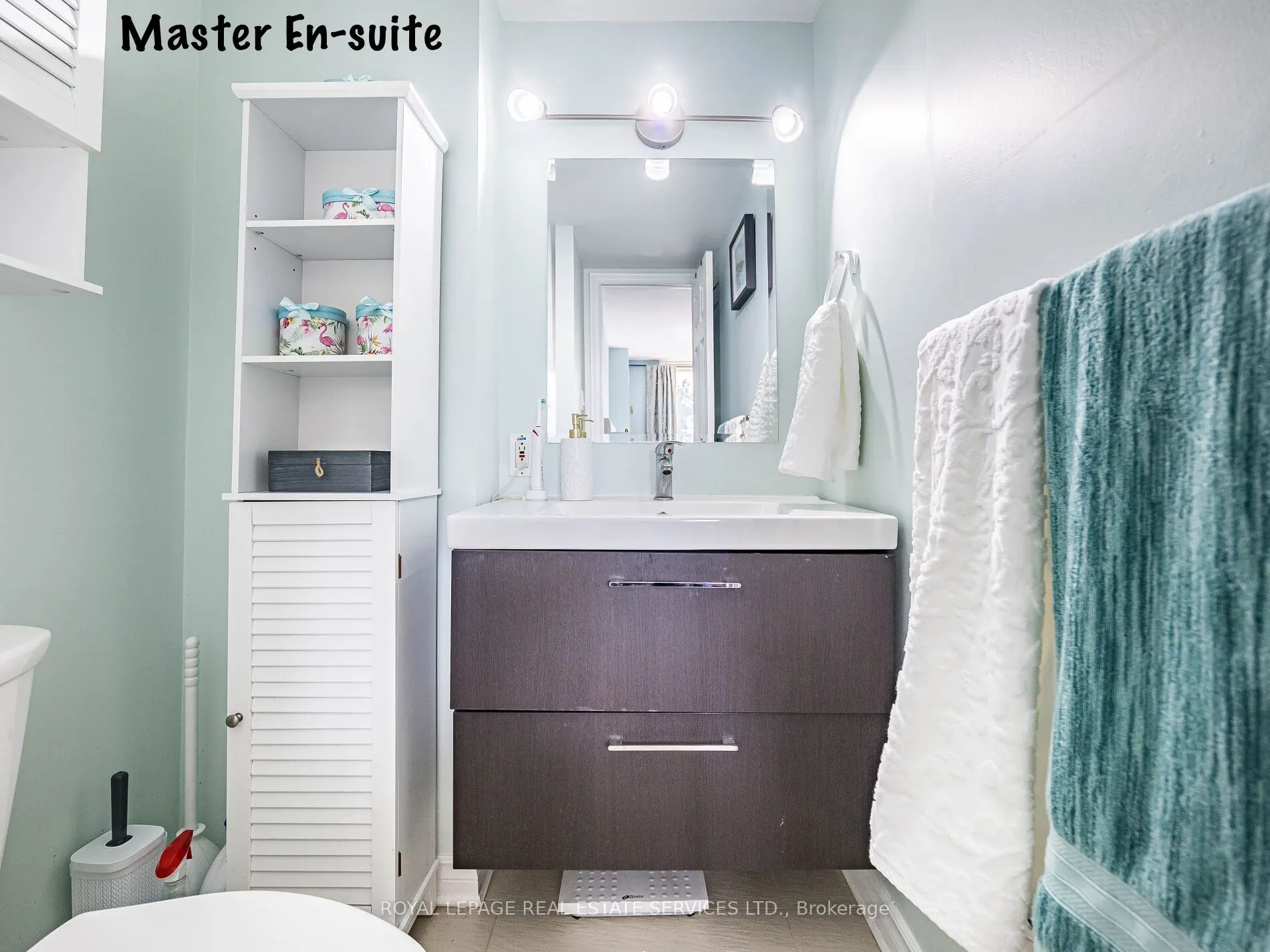 1300 Mississauga Valley Boulevard, #203