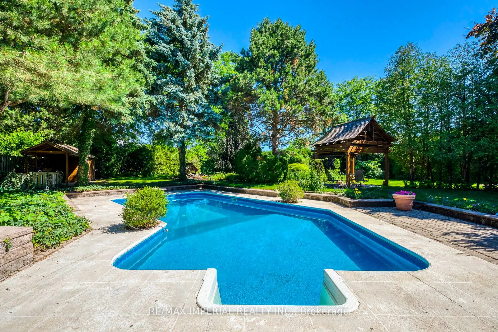 341 Acacia Court