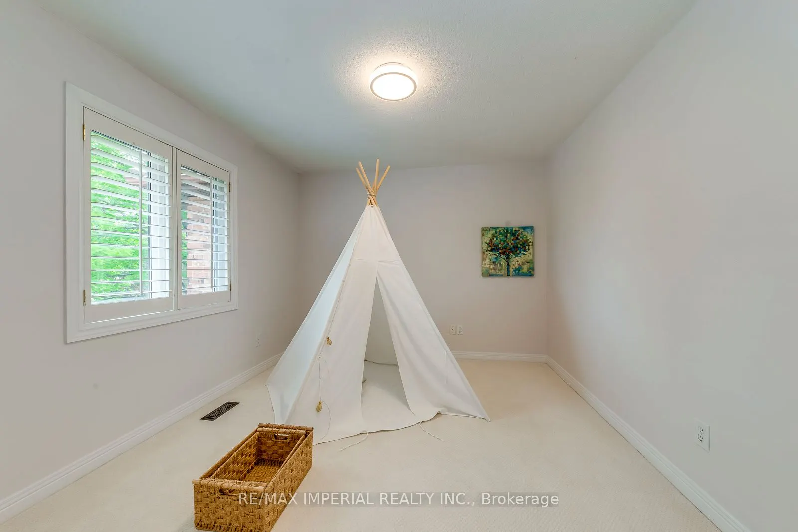 341 Acacia Court