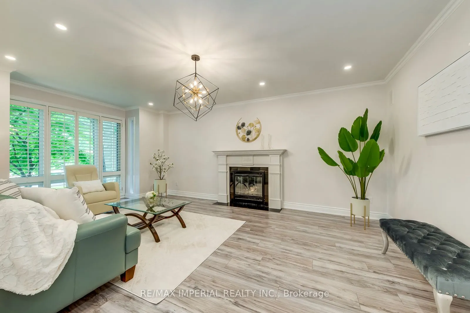 341 Acacia Court