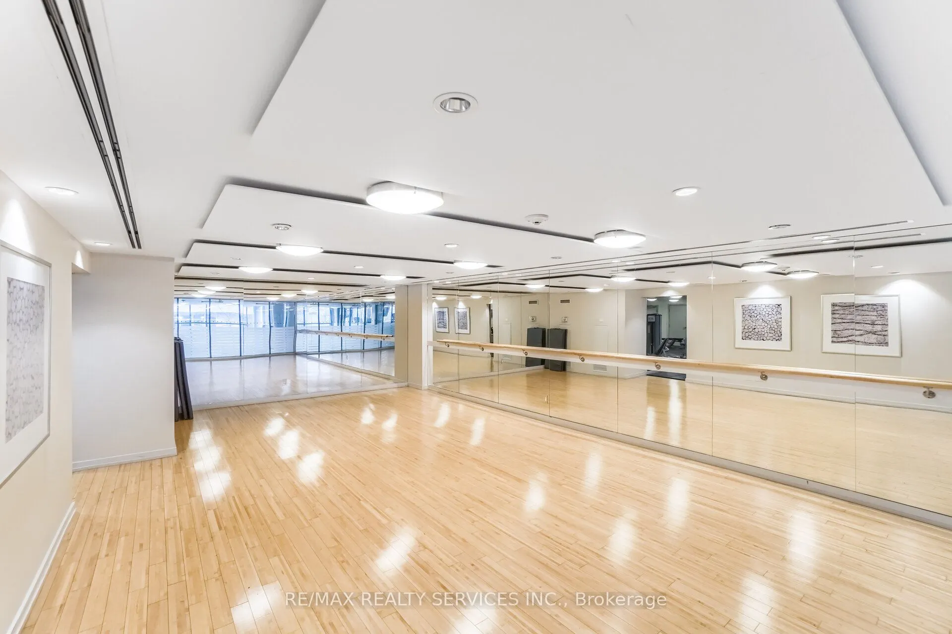 225 Webb Drive, #810