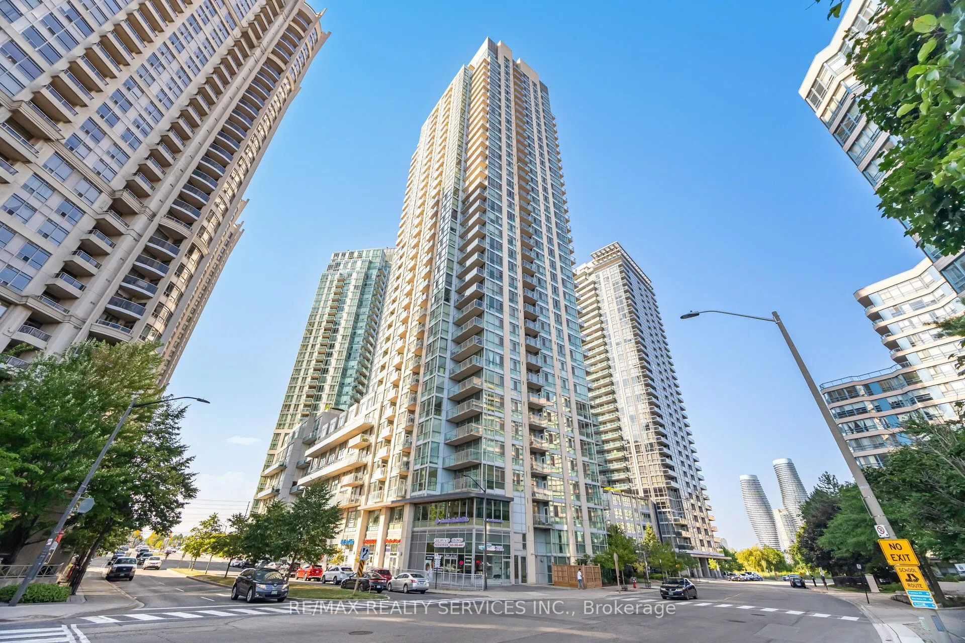225 Webb Drive, #810