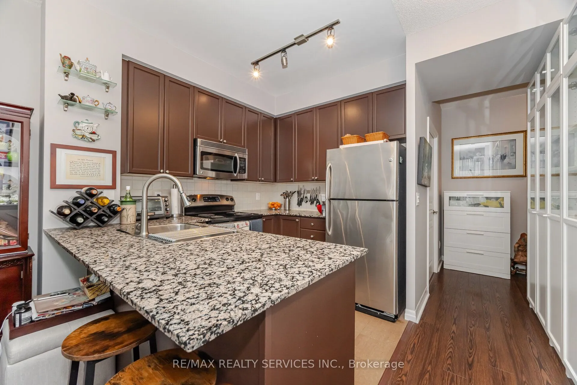 225 Webb Drive, #810