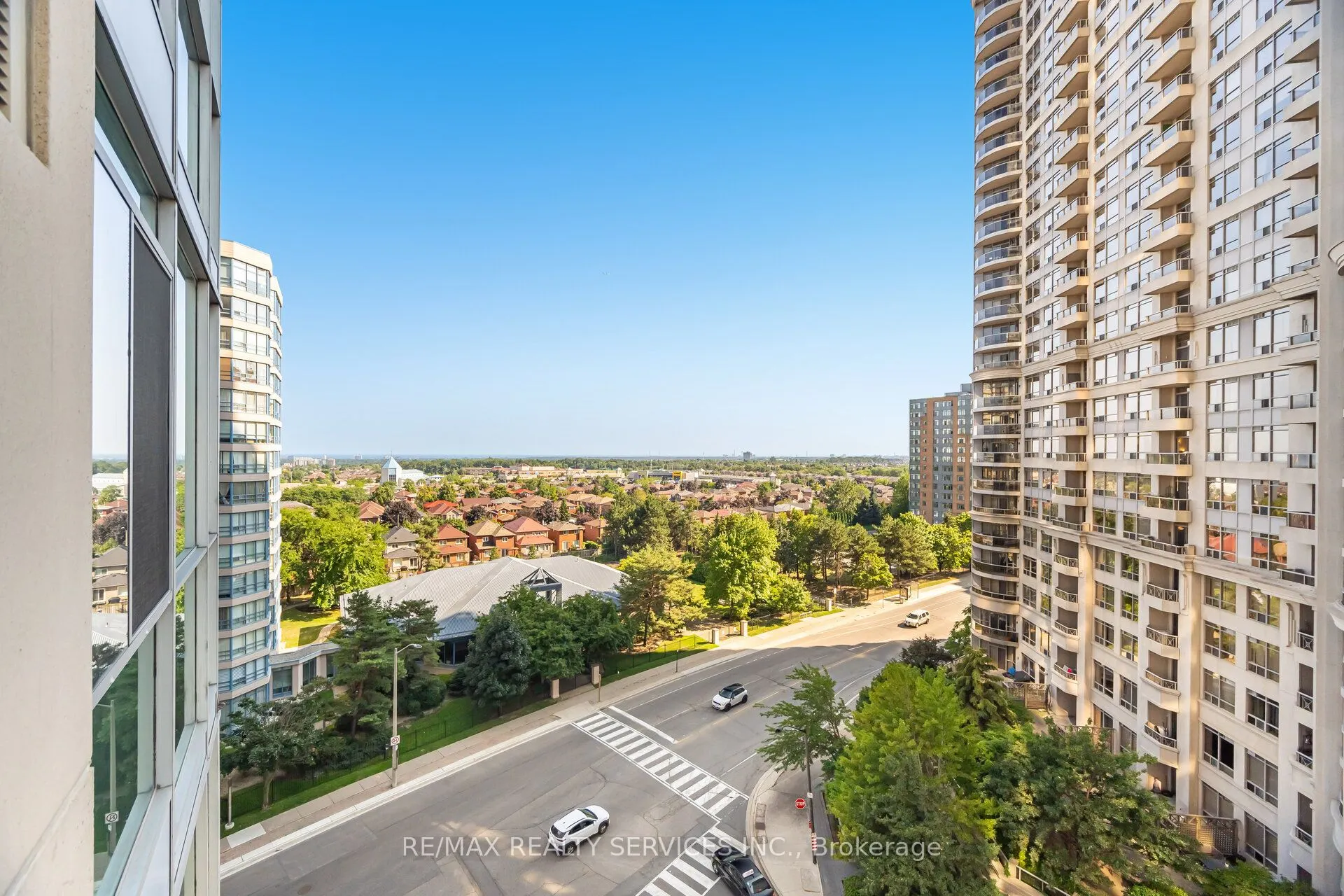 225 Webb Drive, #810