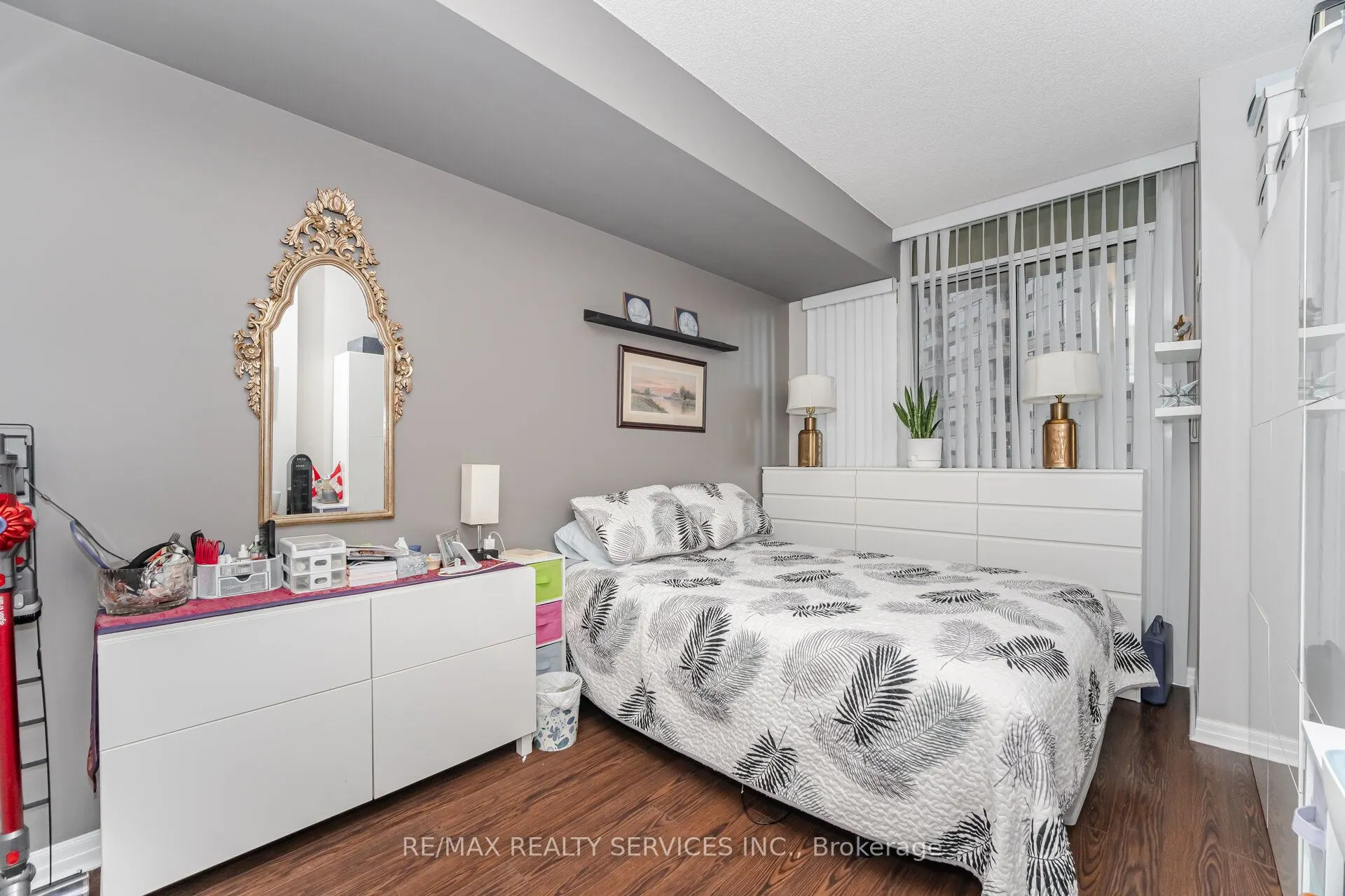 225 Webb Drive, #810