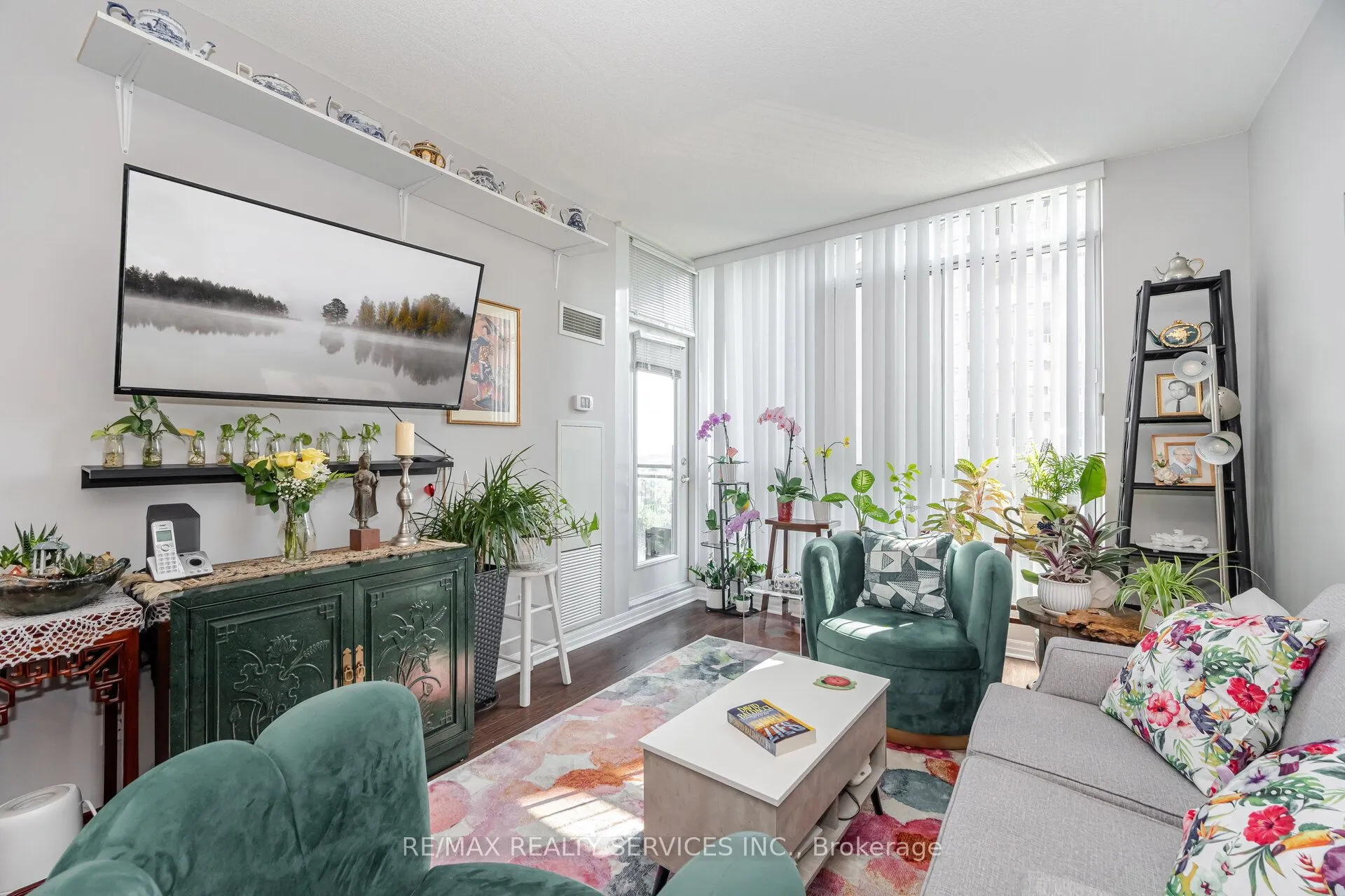 225 Webb Drive, #810