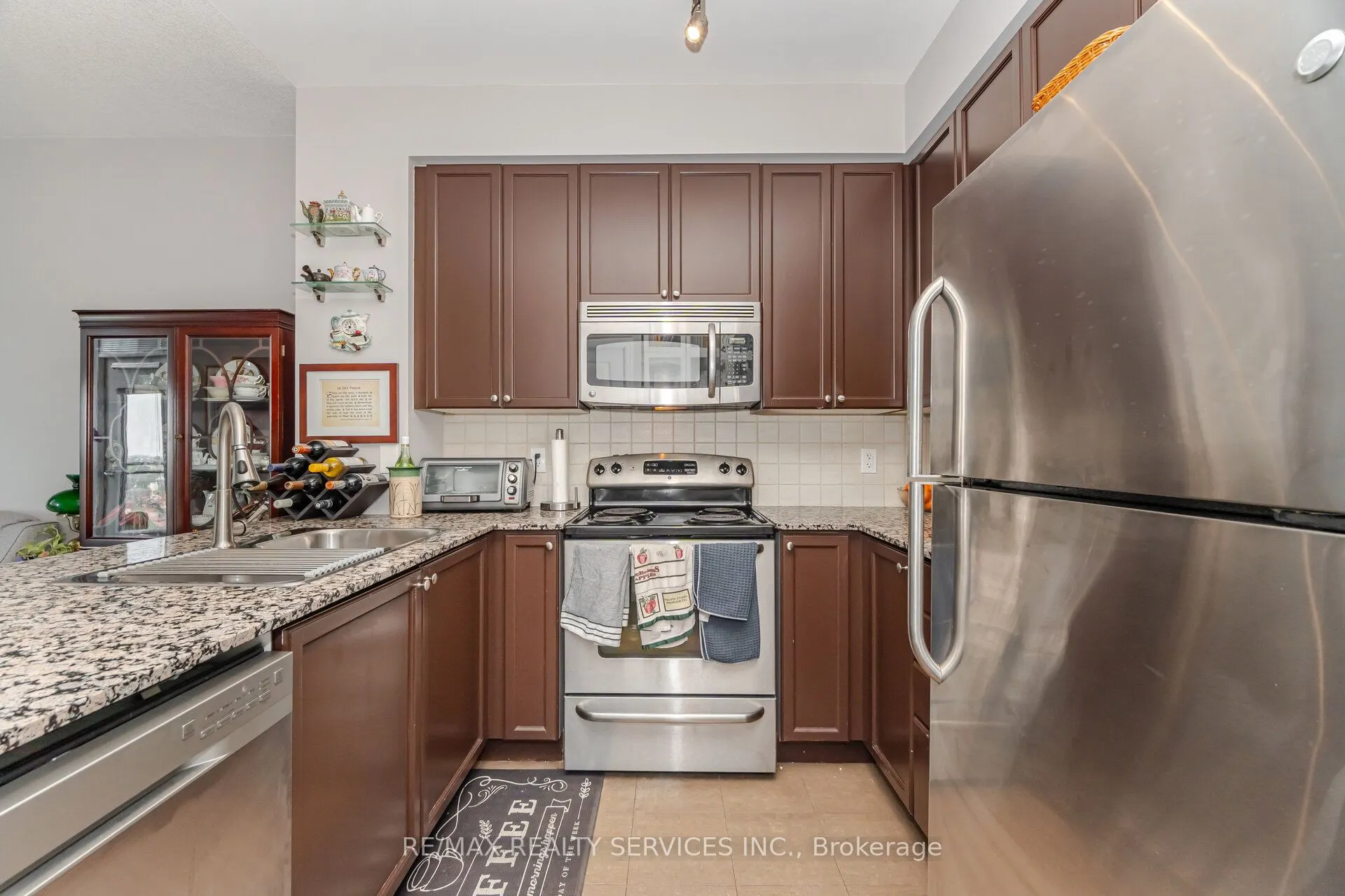 225 Webb Drive, #810
