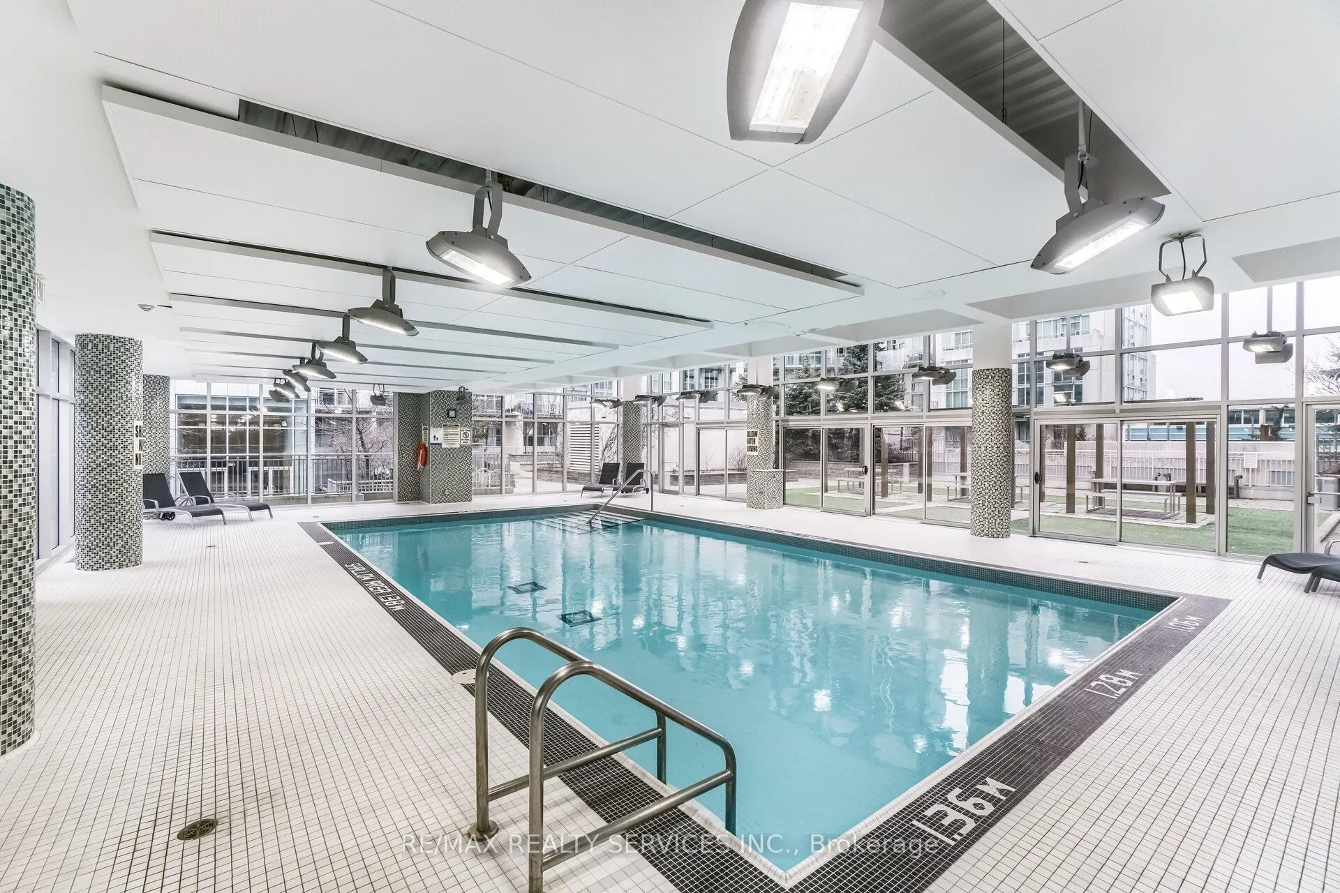 225 Webb Drive, #810